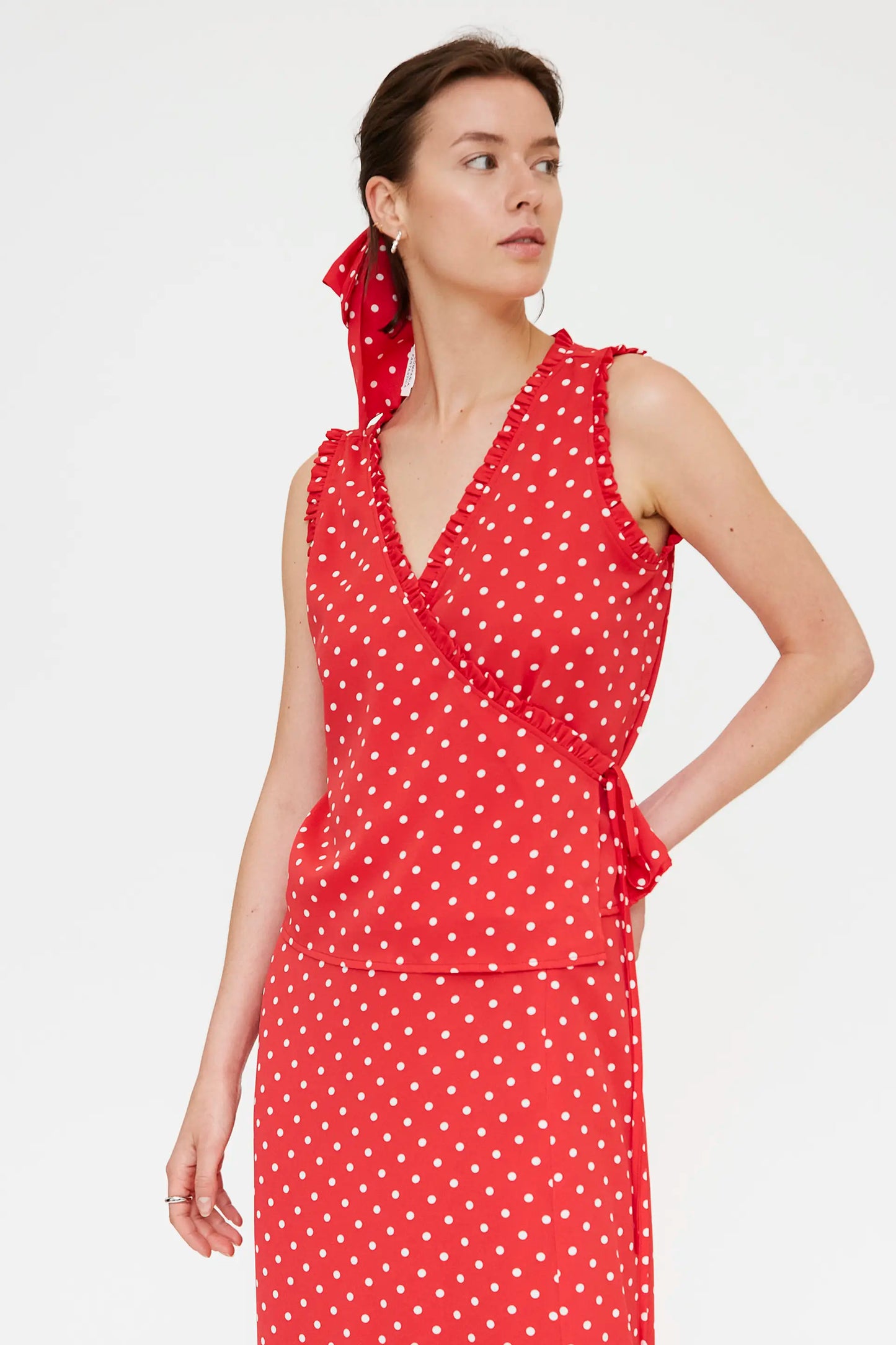 Top con estampado mini dots rojo