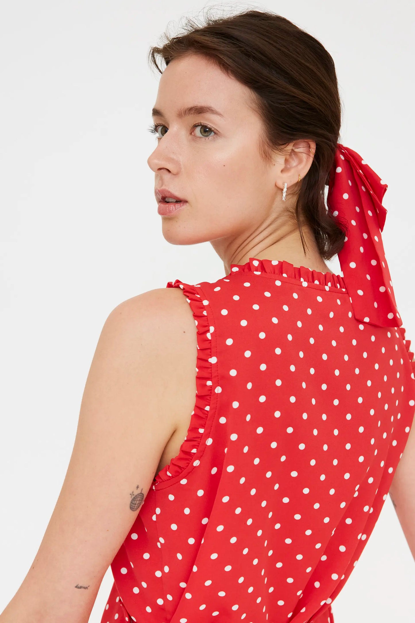 Top con estampado mini dots rojo