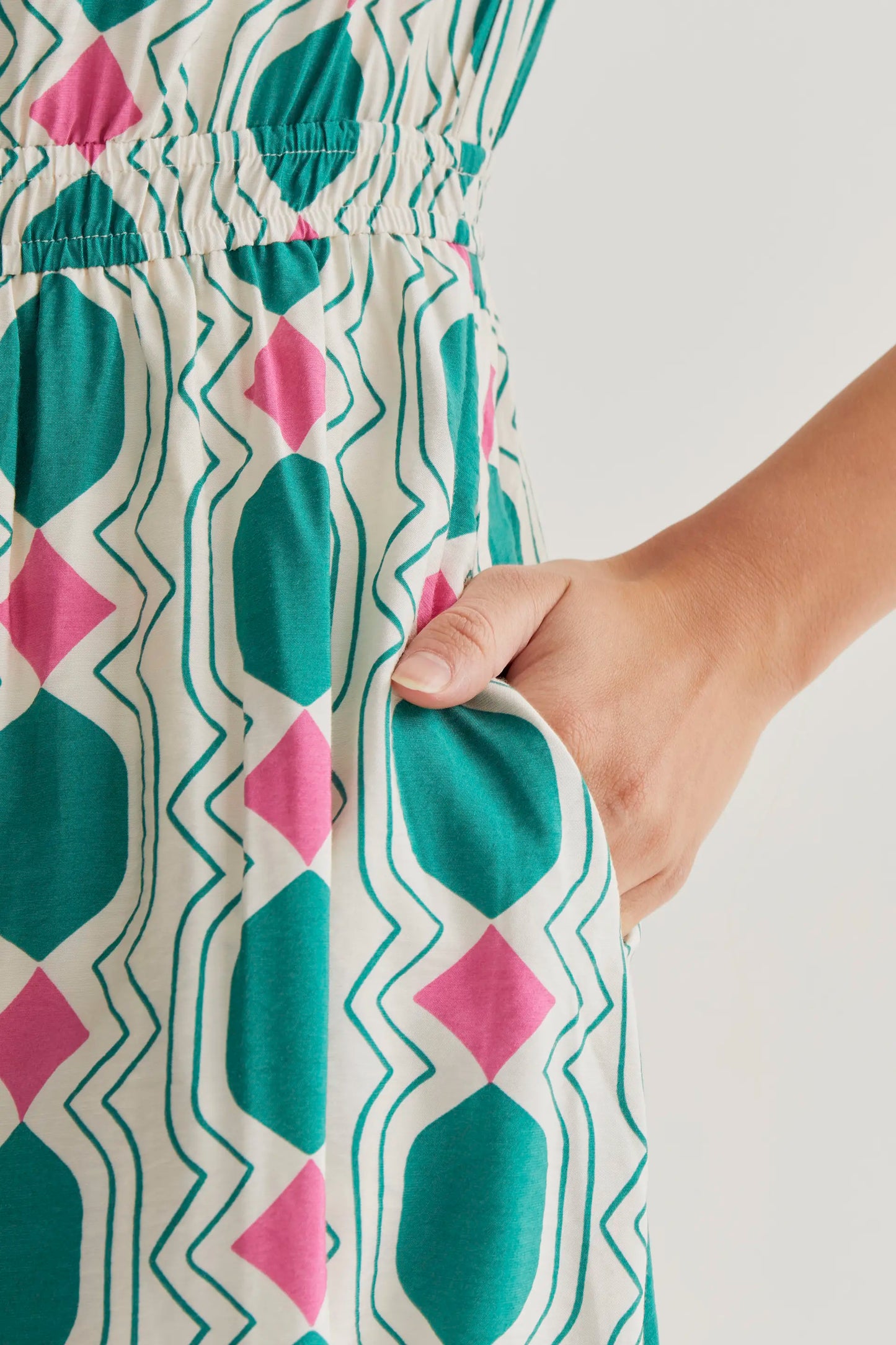 Vestido midi con estampado Geometric