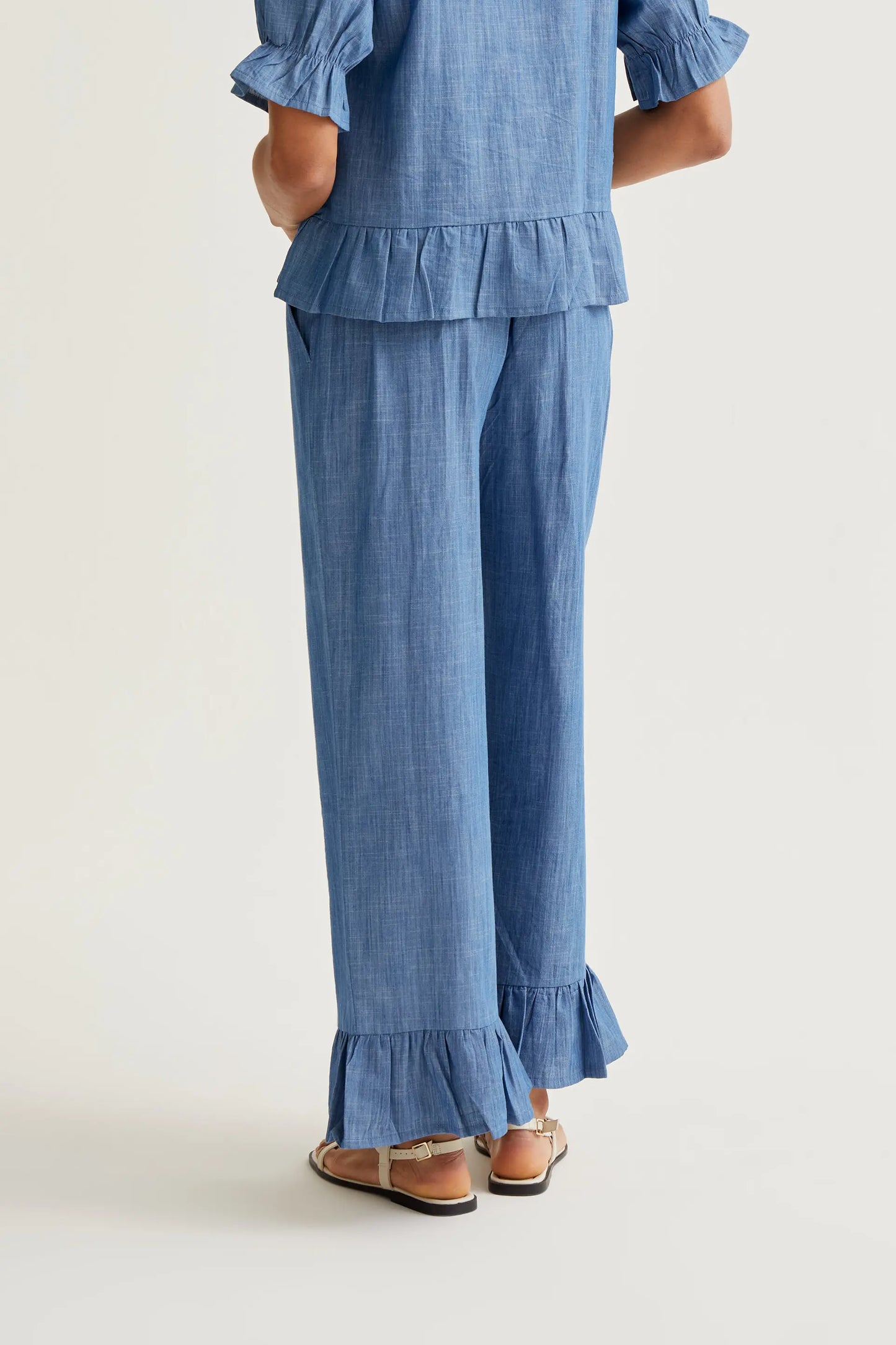 Pantalón 100% algodón chambray azul claro