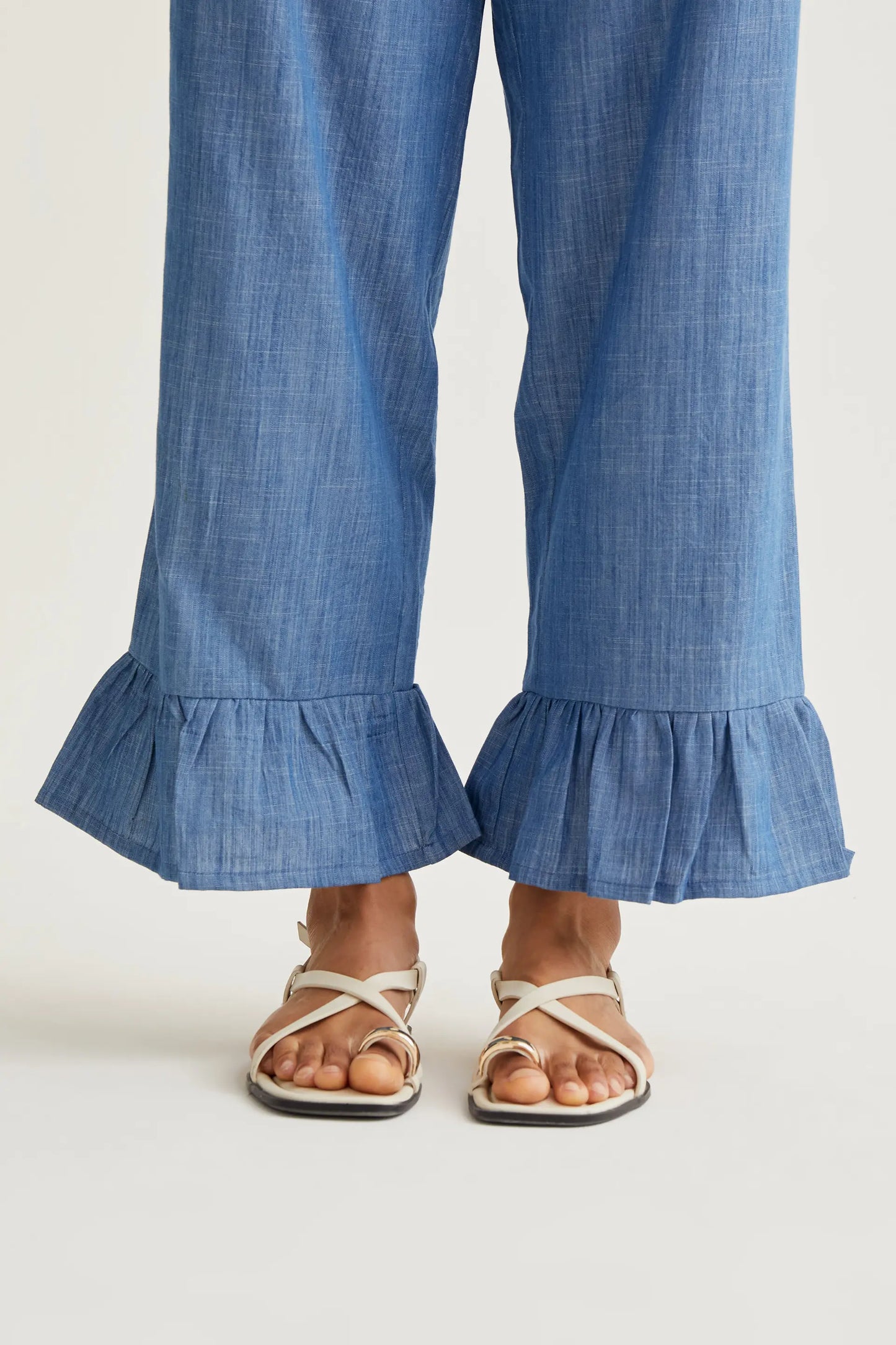 Pantalón 100% algodón chambray azul claro