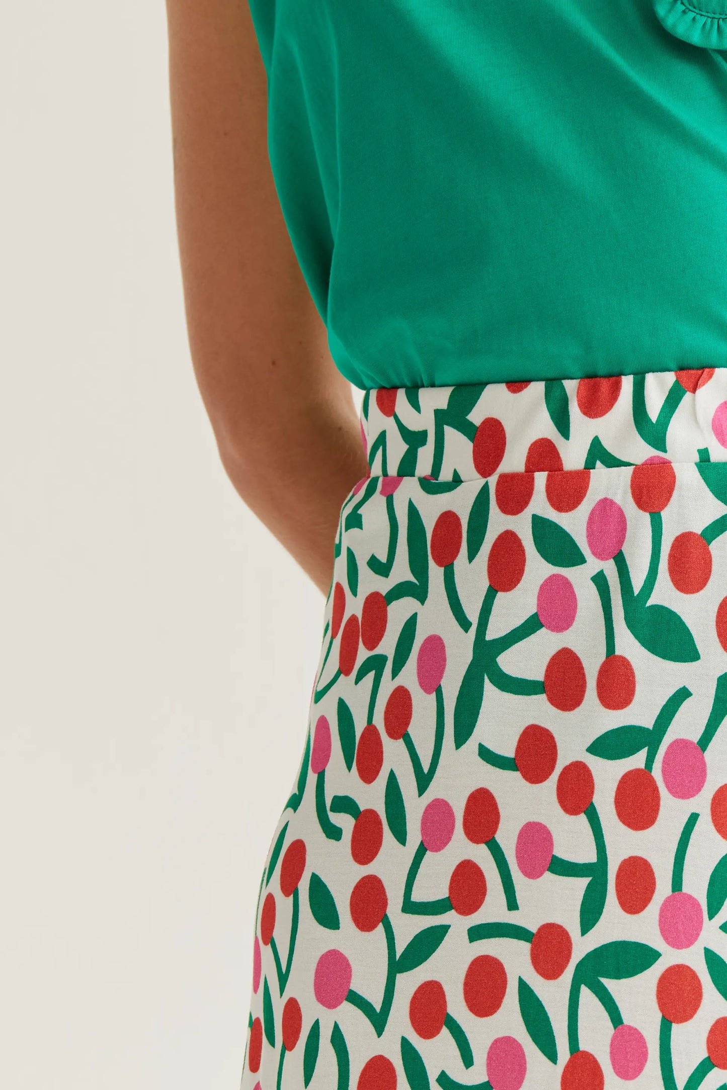 Falda midi con estampado Guinda