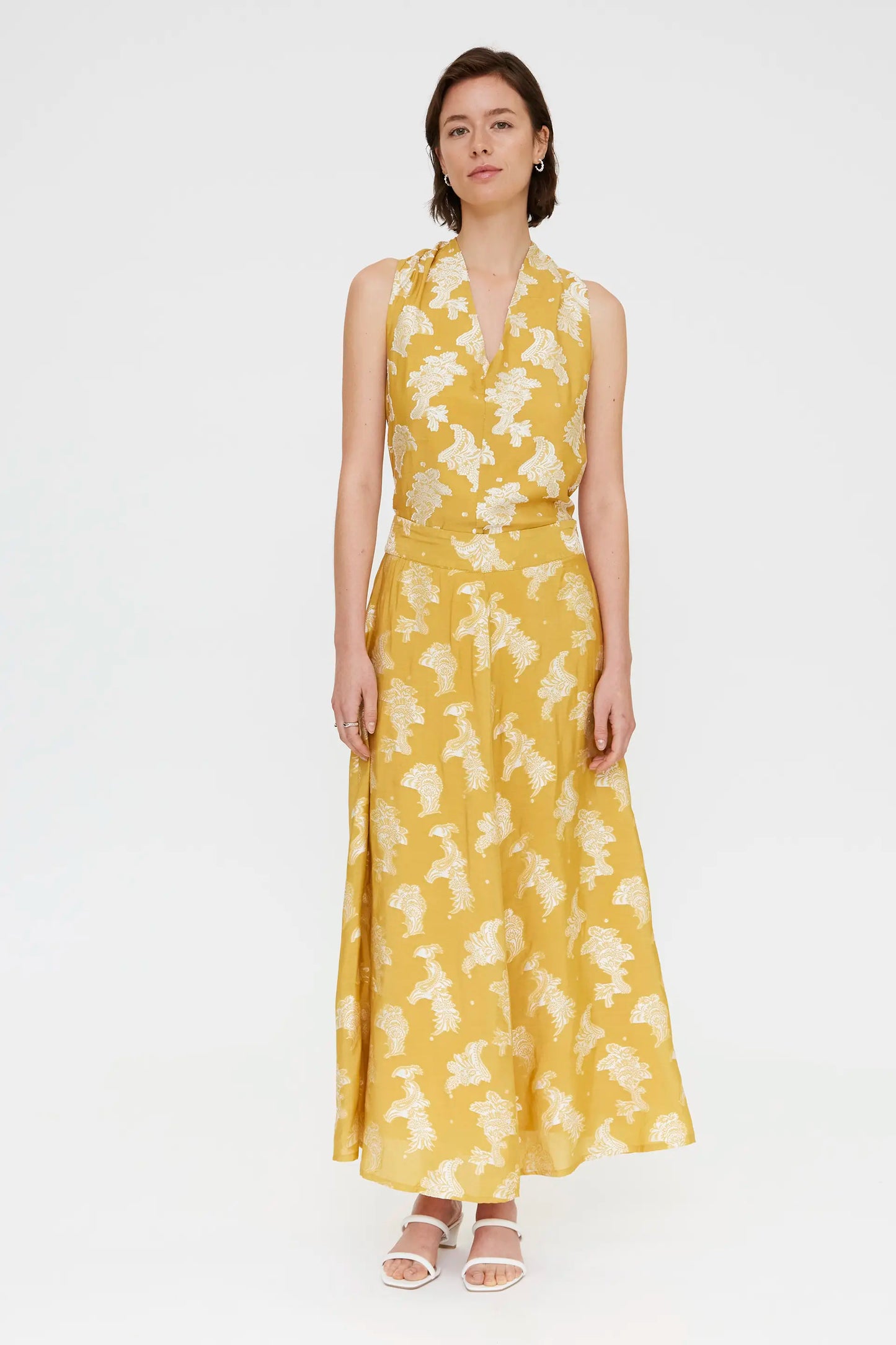 Top con estampado amarillo