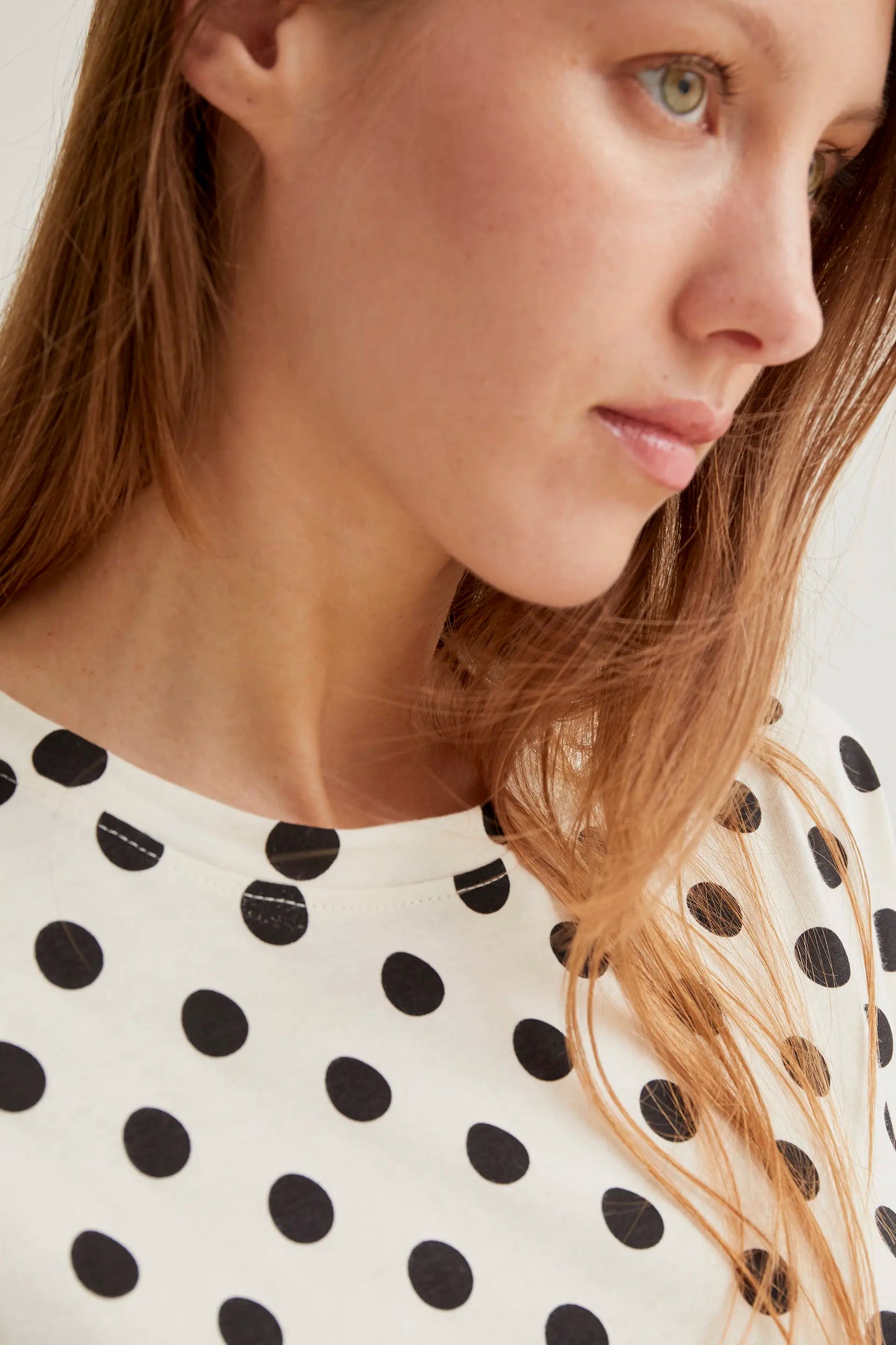 Camiseta con estampado Black Dots