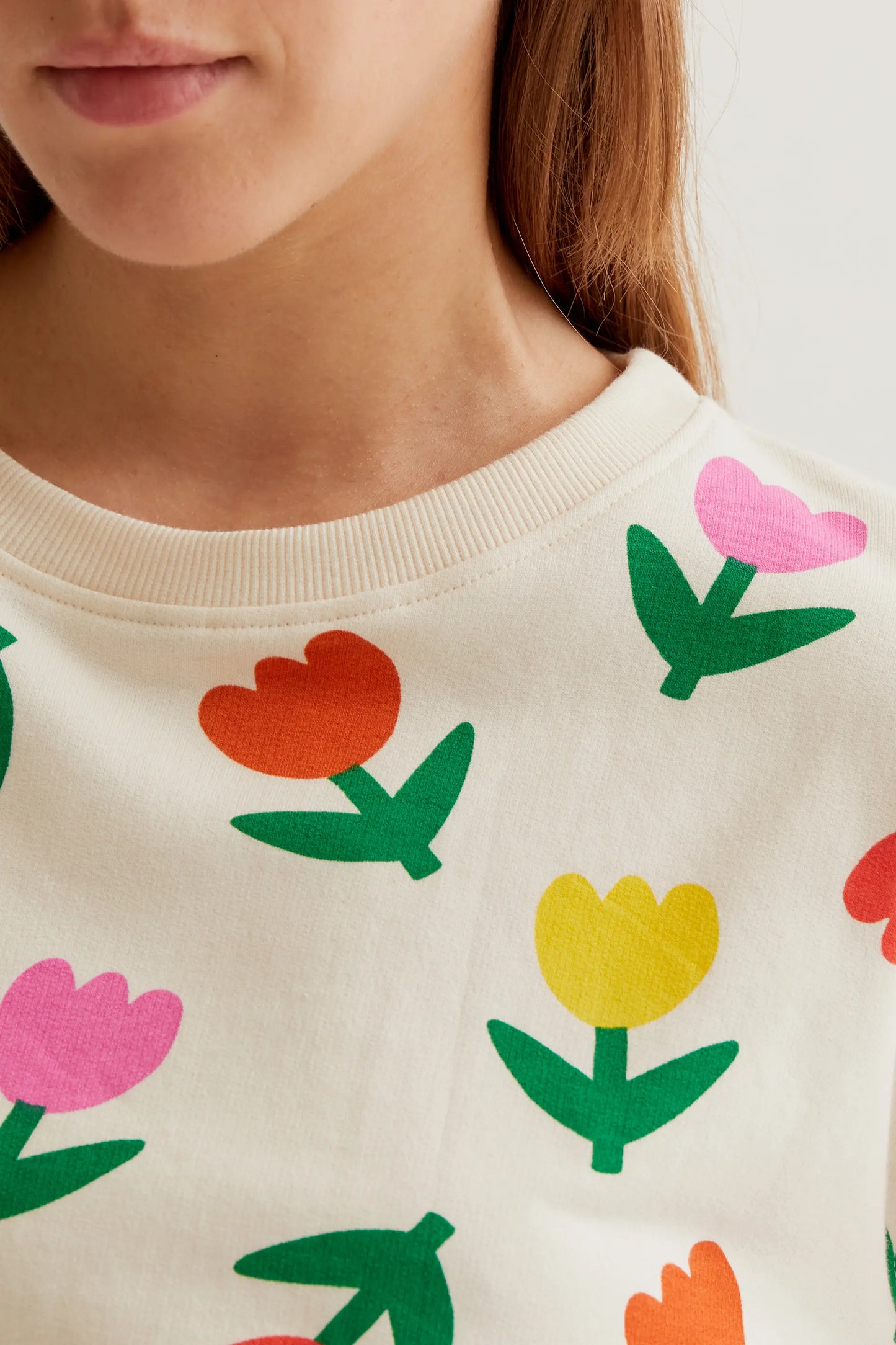 Sweatshirt with Multicolor Tulips Print