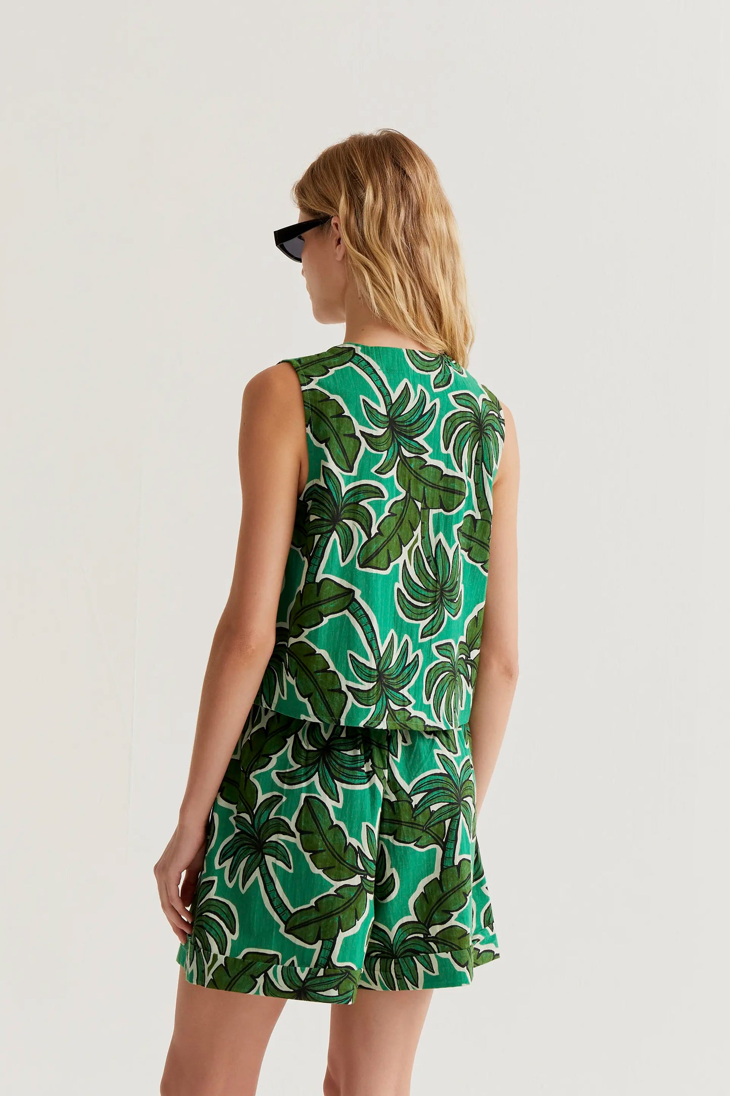 Gilet con stampa di palme