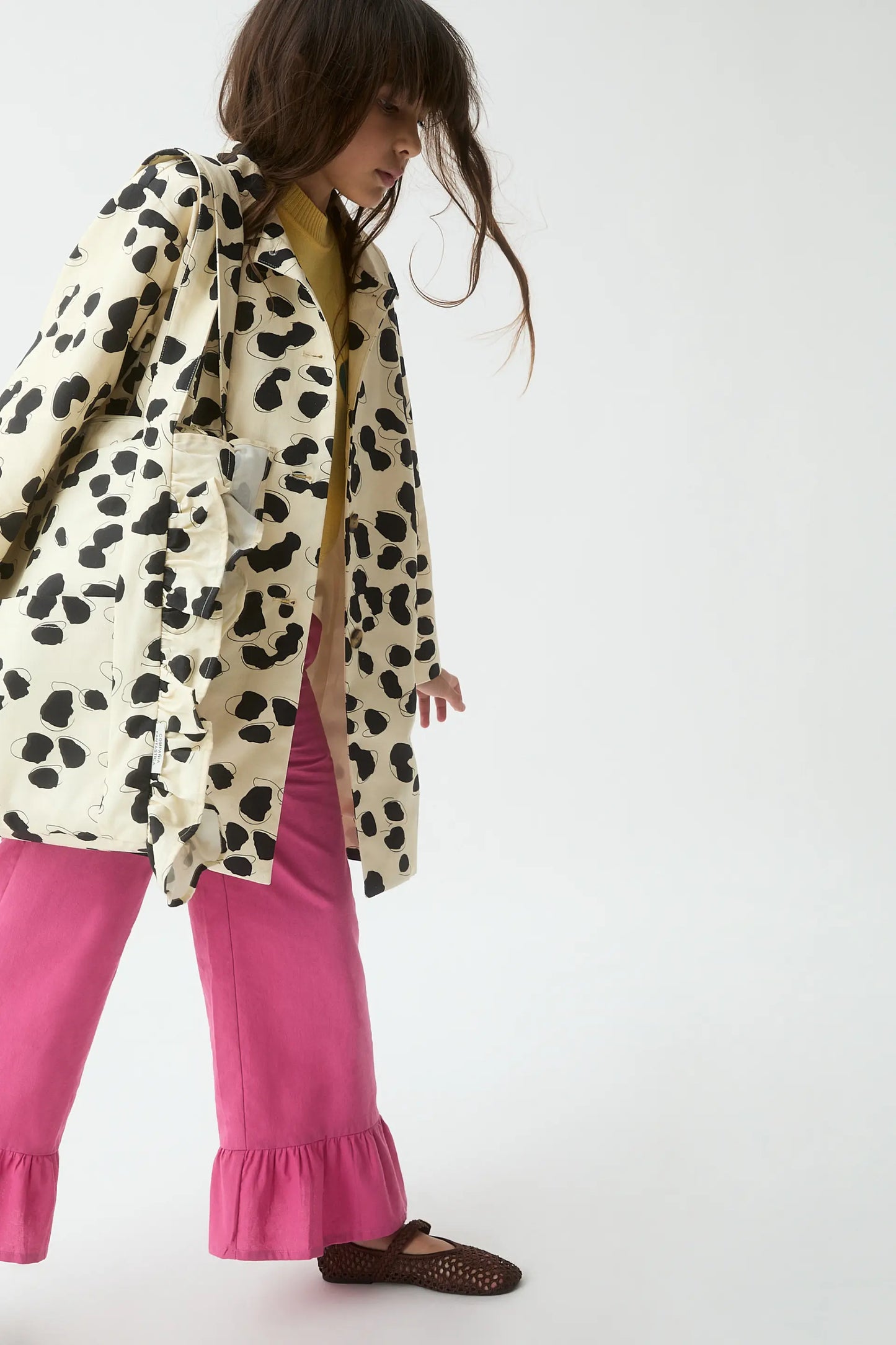 Girl's trench coat with Dalmatian print