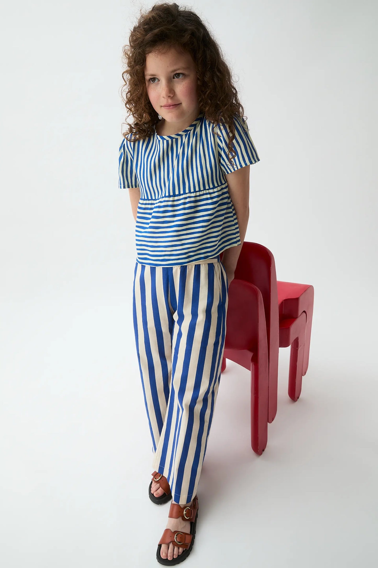 Girls' trousers with blue bamboo print