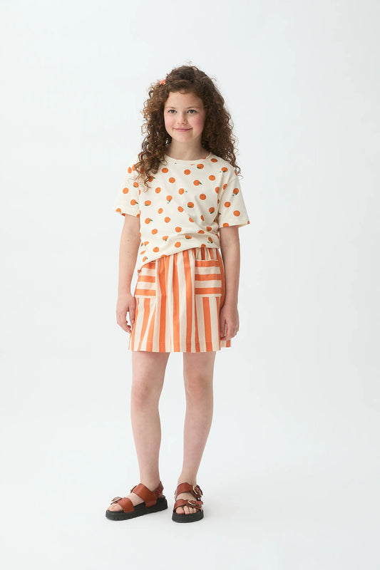 Camiseta de niña con estampado de naranjas