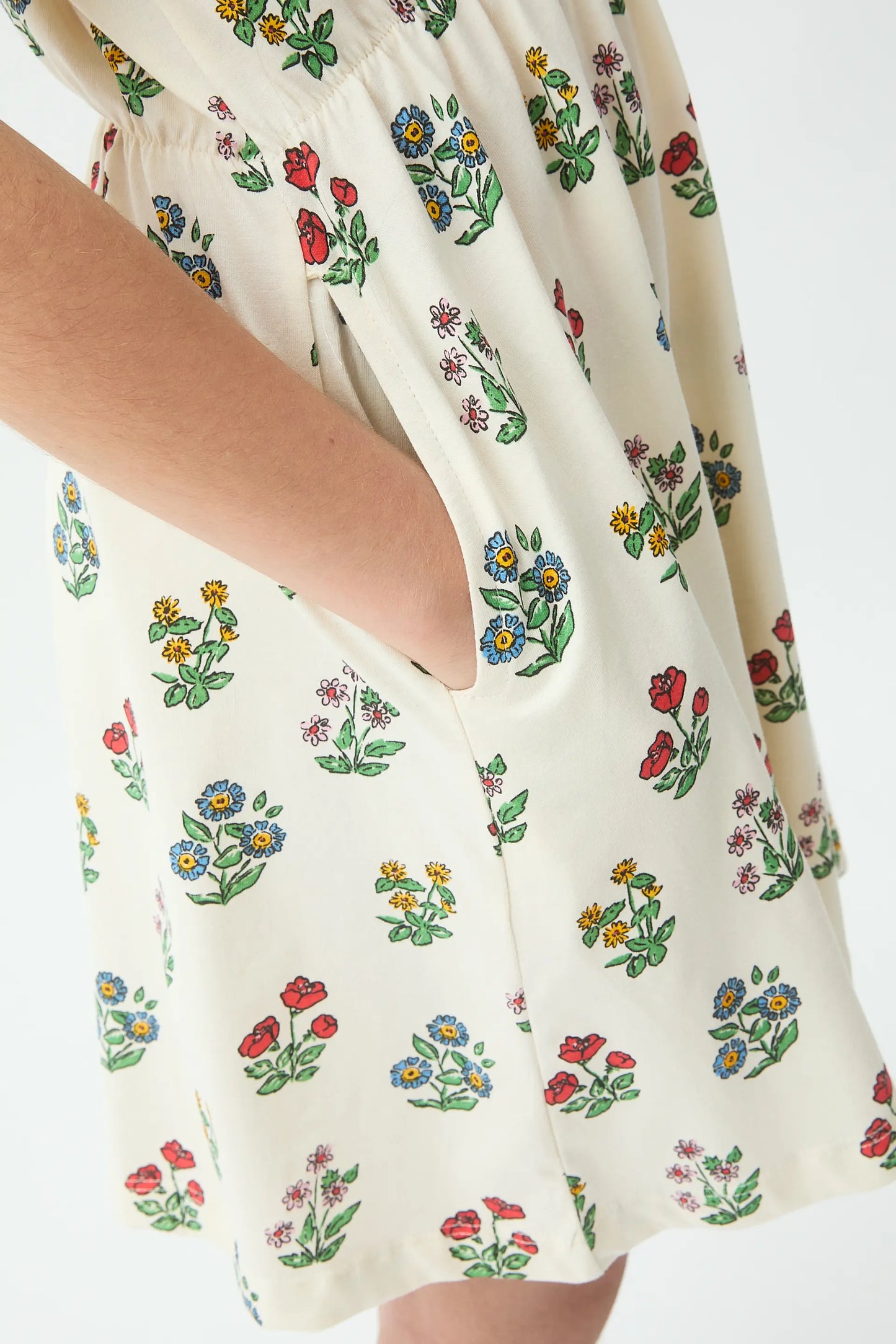 Short dress for girls with gardener print