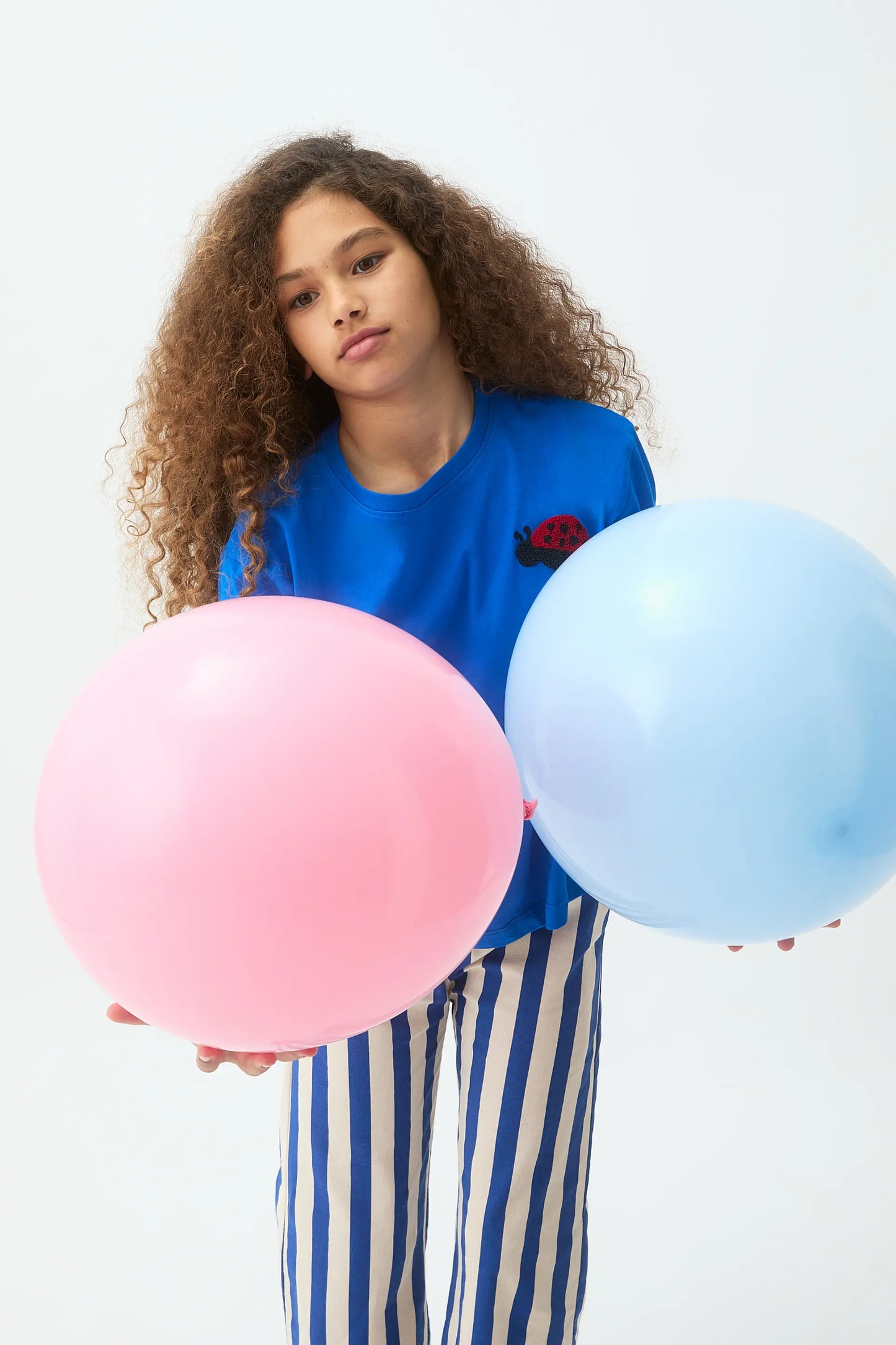 Girls' long-sleeved t-shirt with ladybug patch
