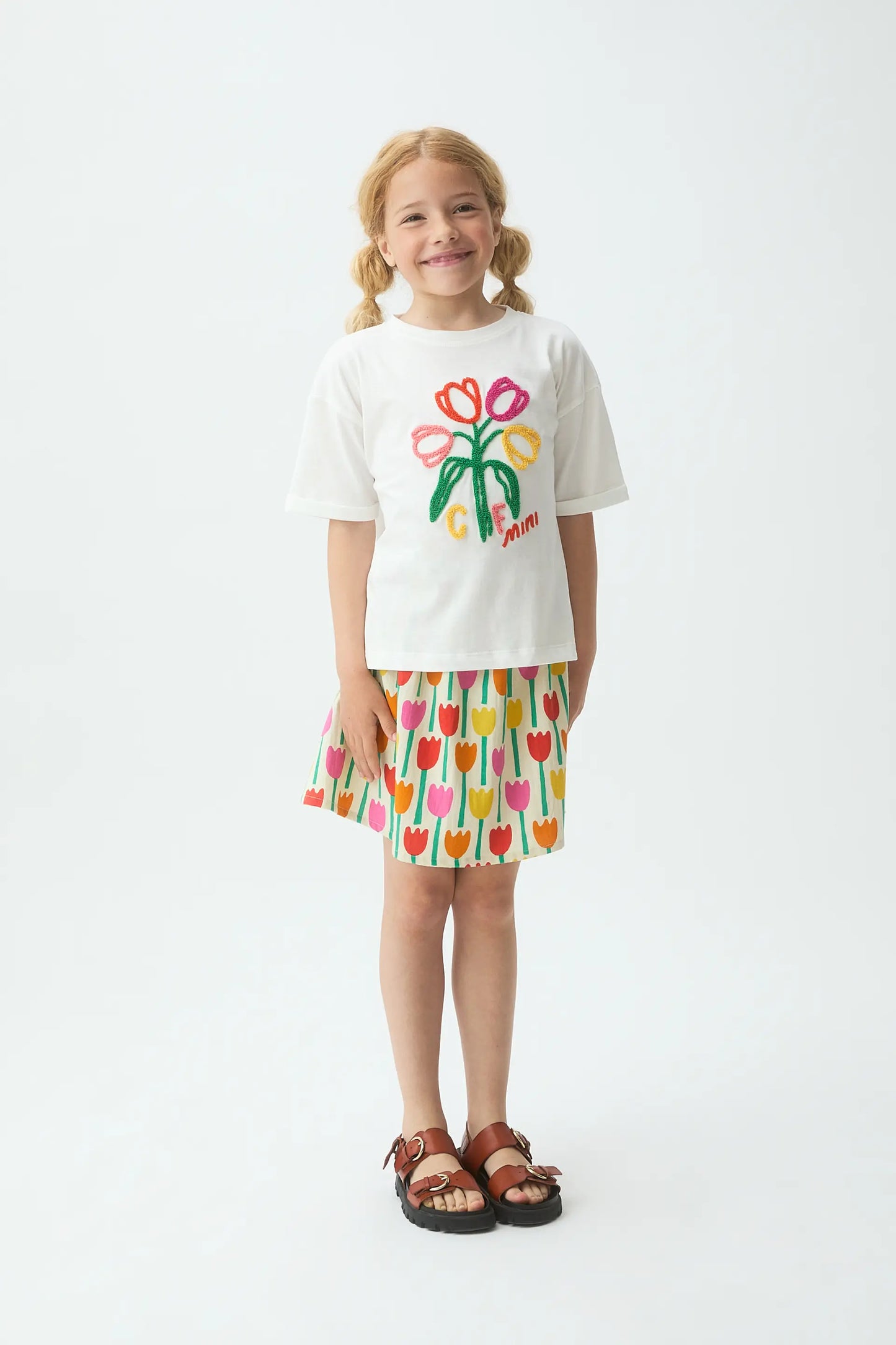 Camiseta de niña con estampado floral CF Mini