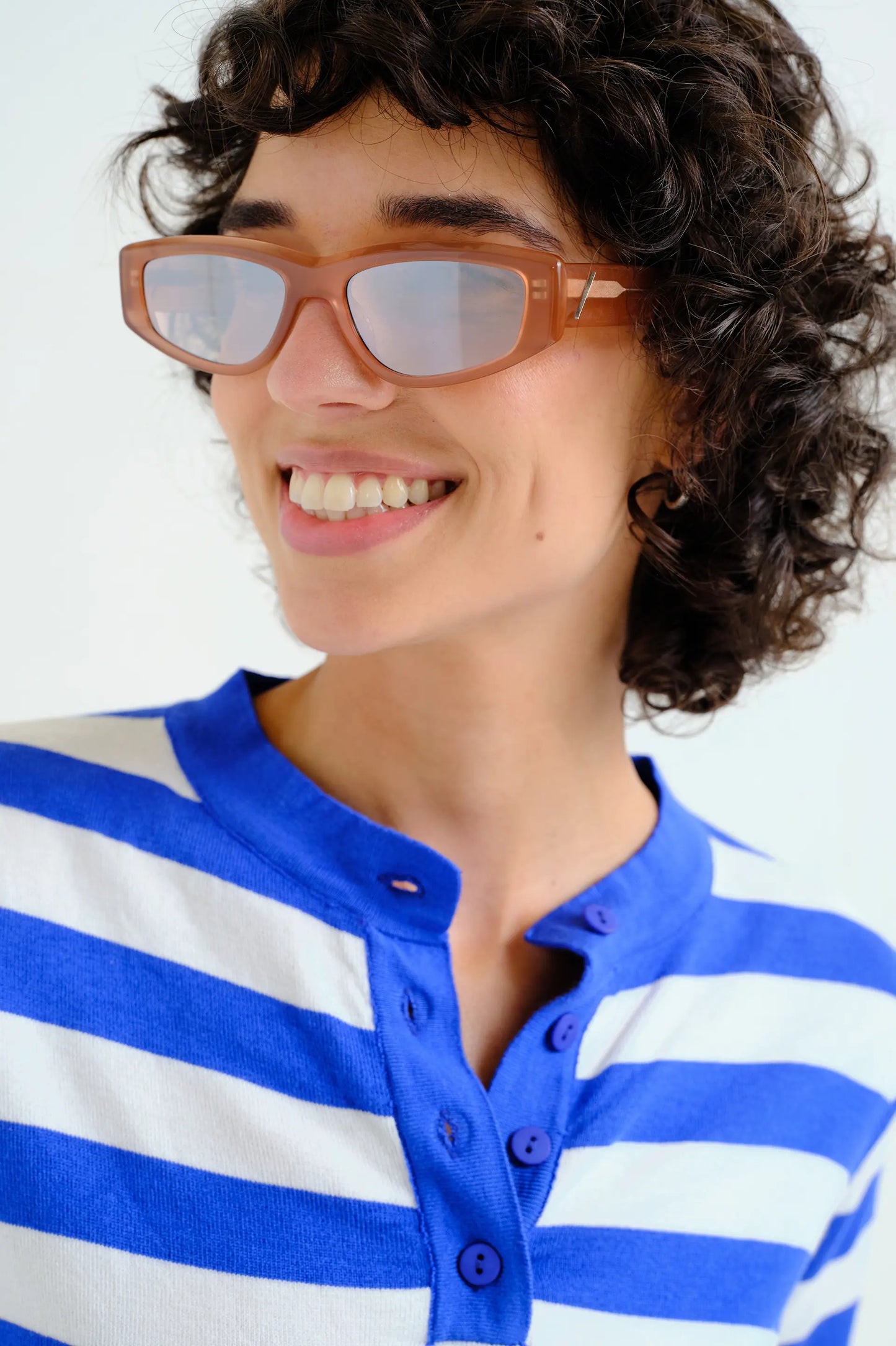 Top con estampado de rayas blanco y azul