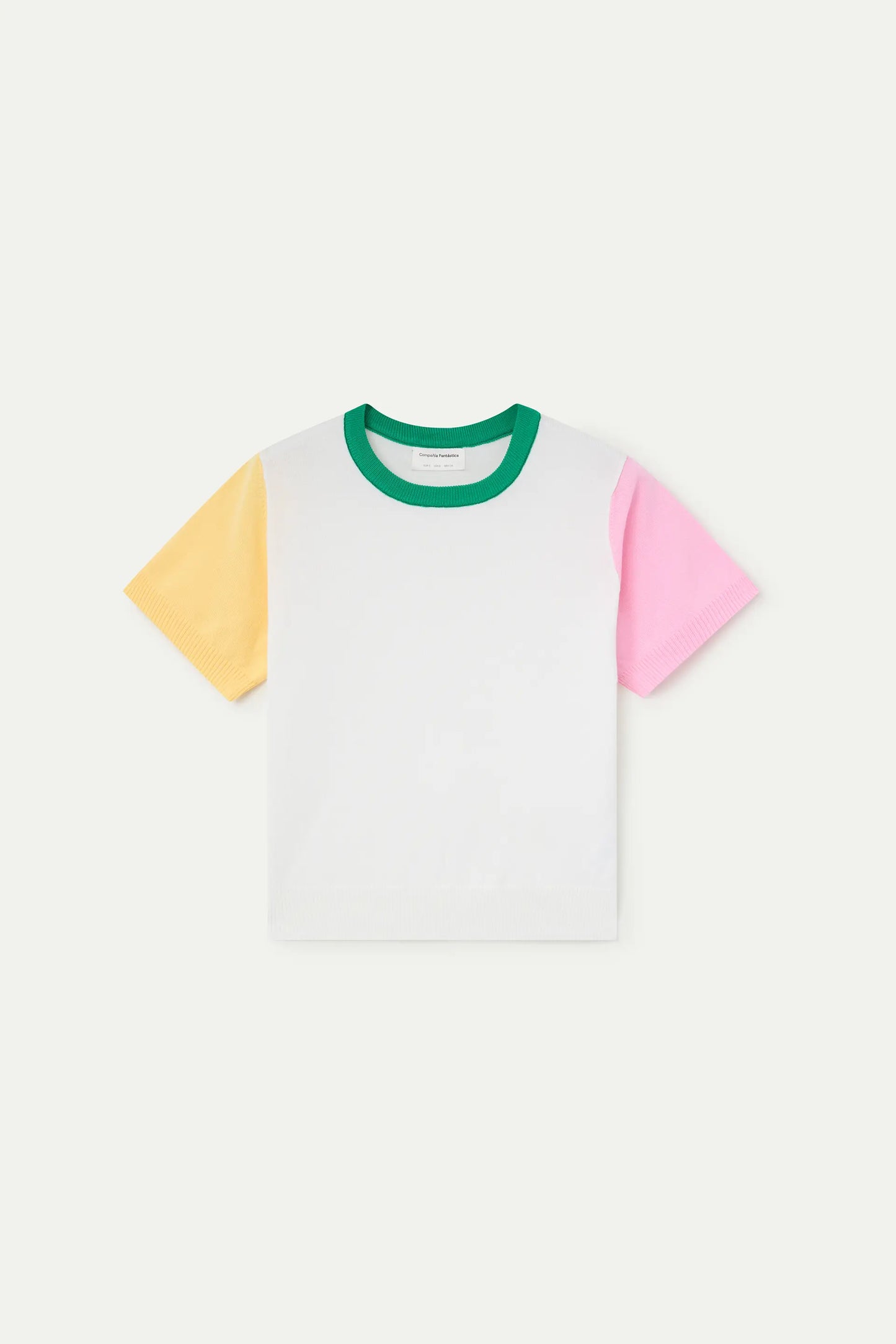 Top punto con detalles multicolor