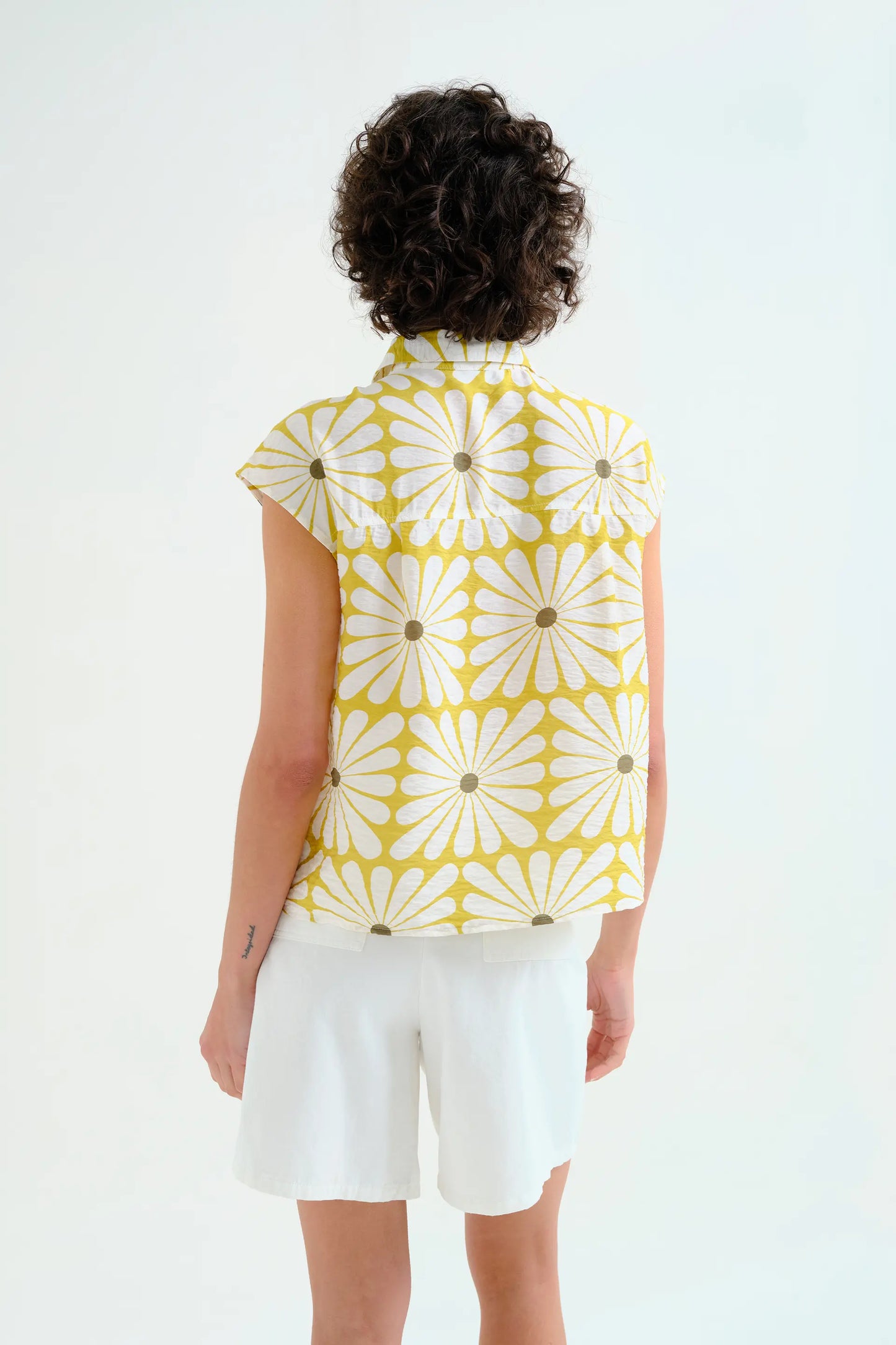 Camisa con estampado Olive Flower