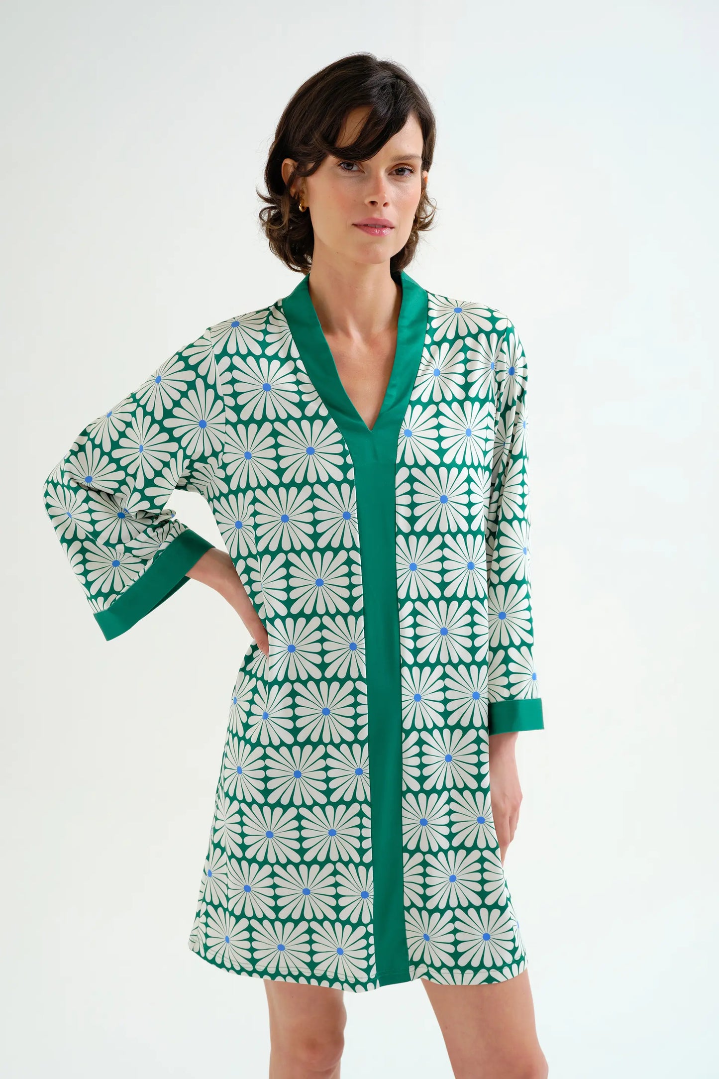 Kaftan corto con estampado Olive Flower Green