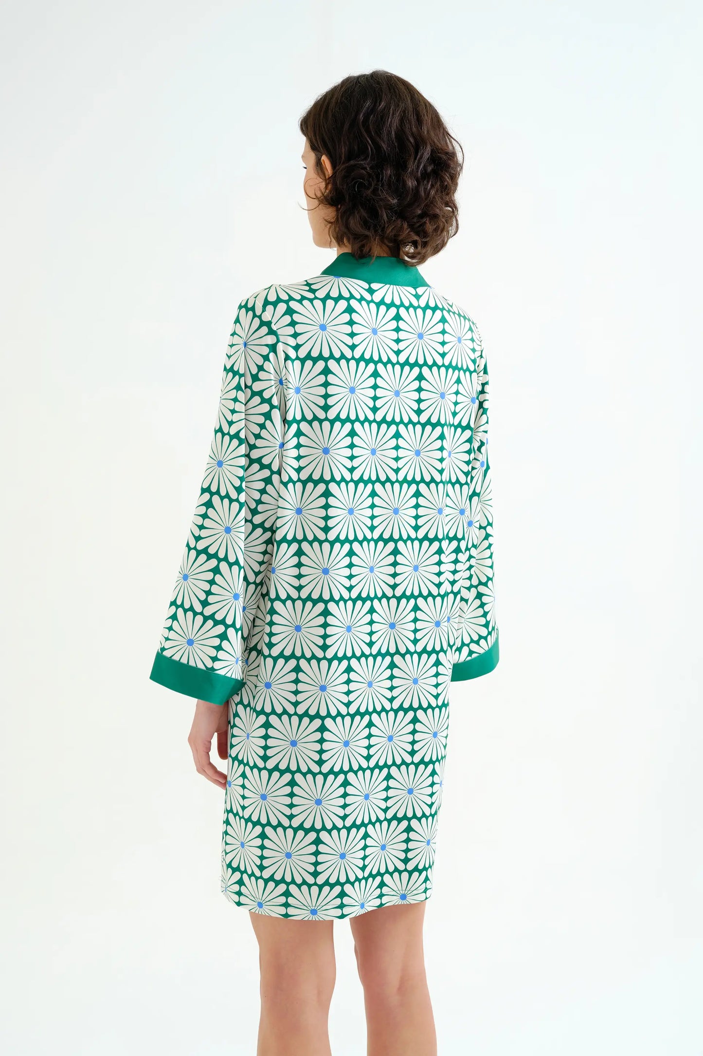 Kaftan corto con estampado Olive Flower Green