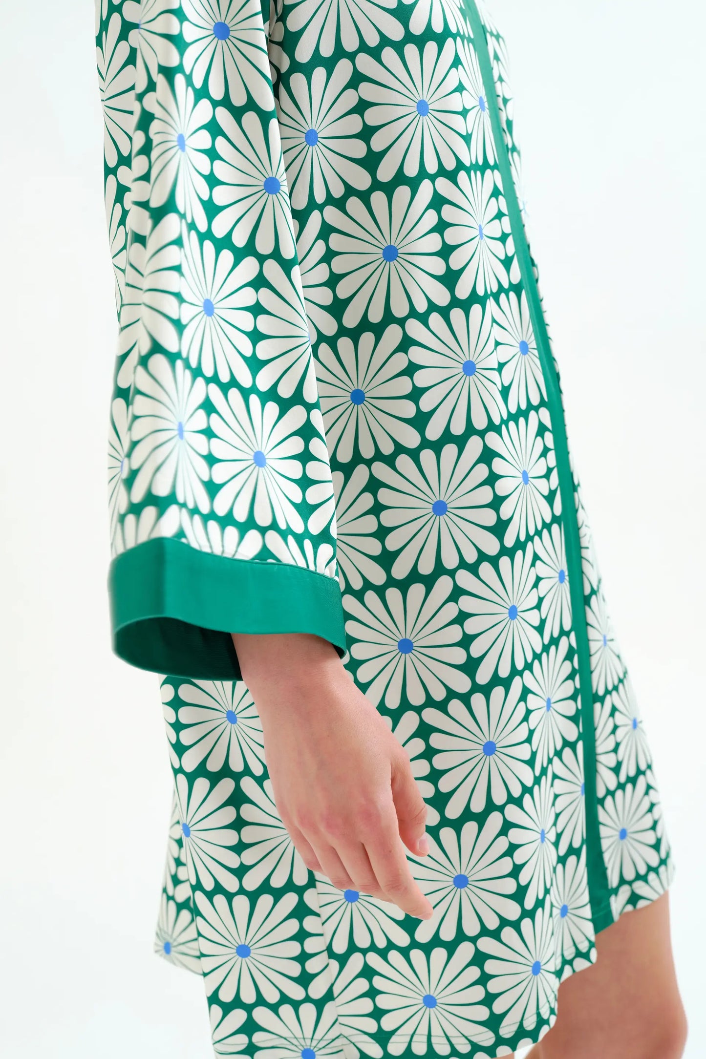 Kaftan corto con estampado Olive Flower Green