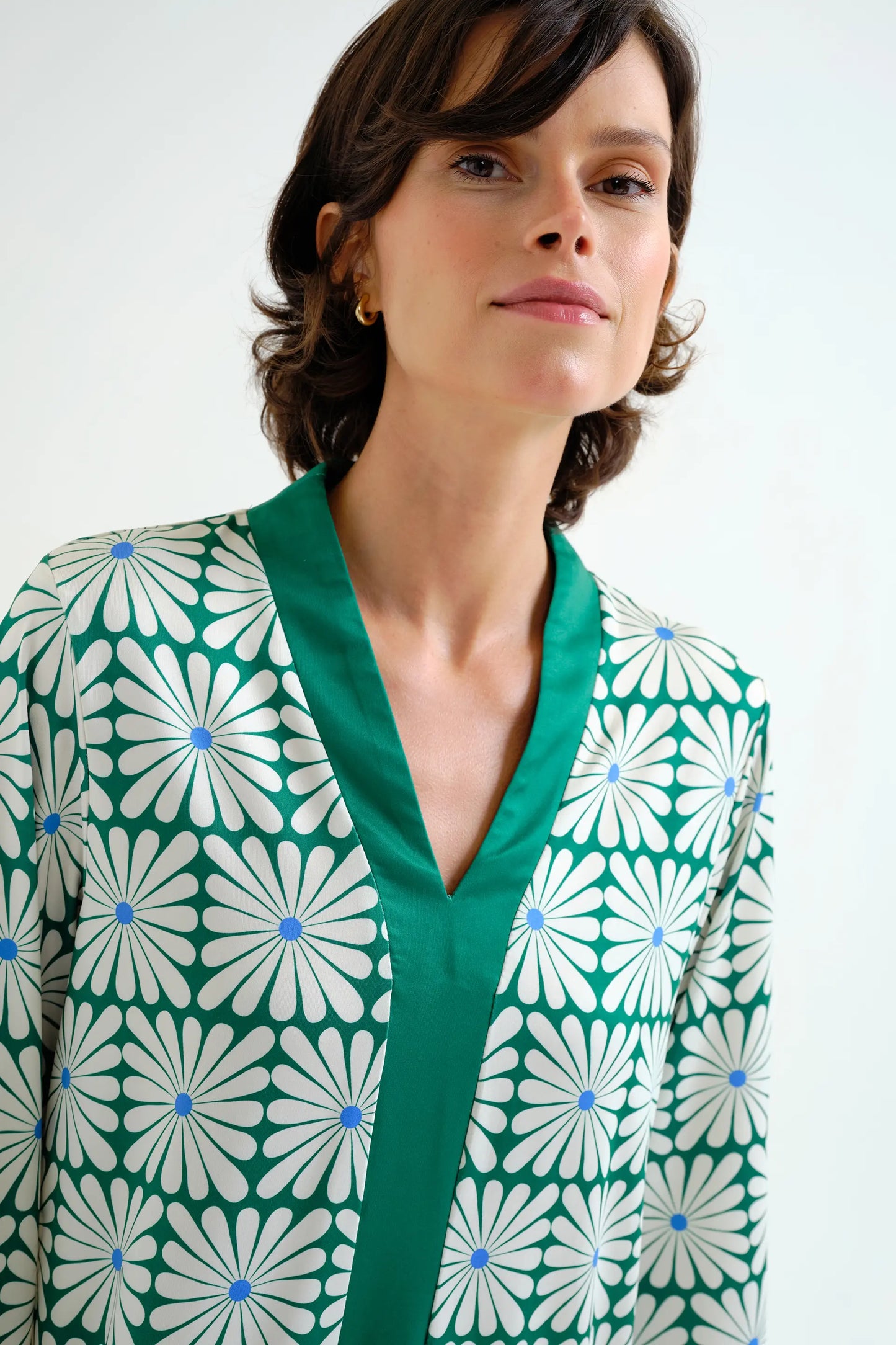 Kaftan corto con estampado Olive Flower Green