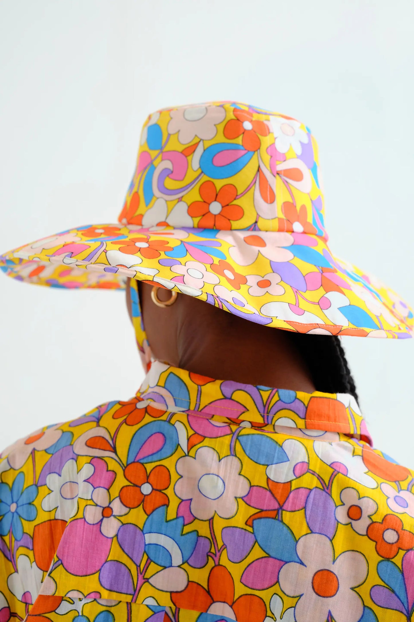 Cappello con stampa Bloom