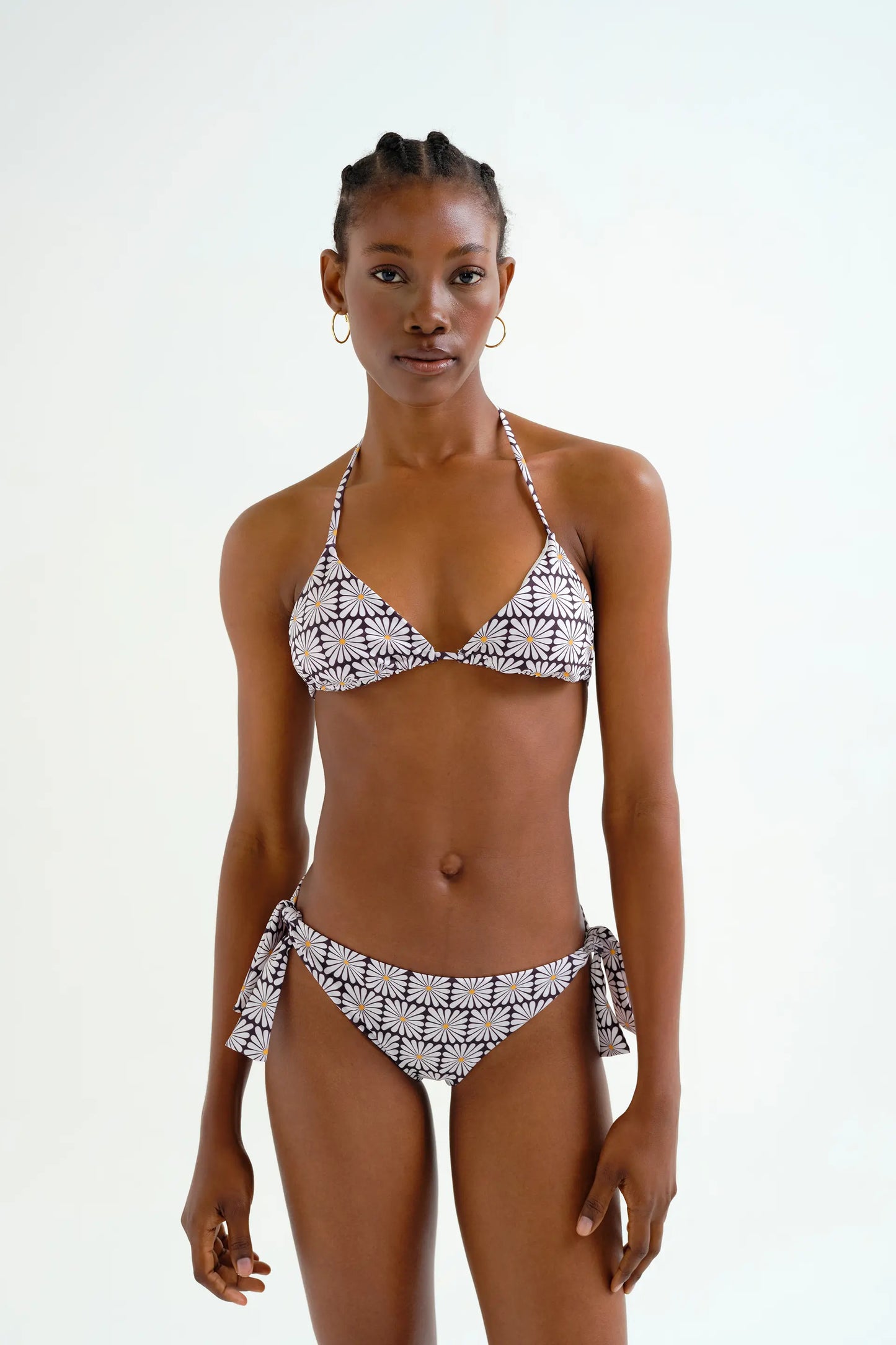 Top bikini triangular estampado Olive Flower Black