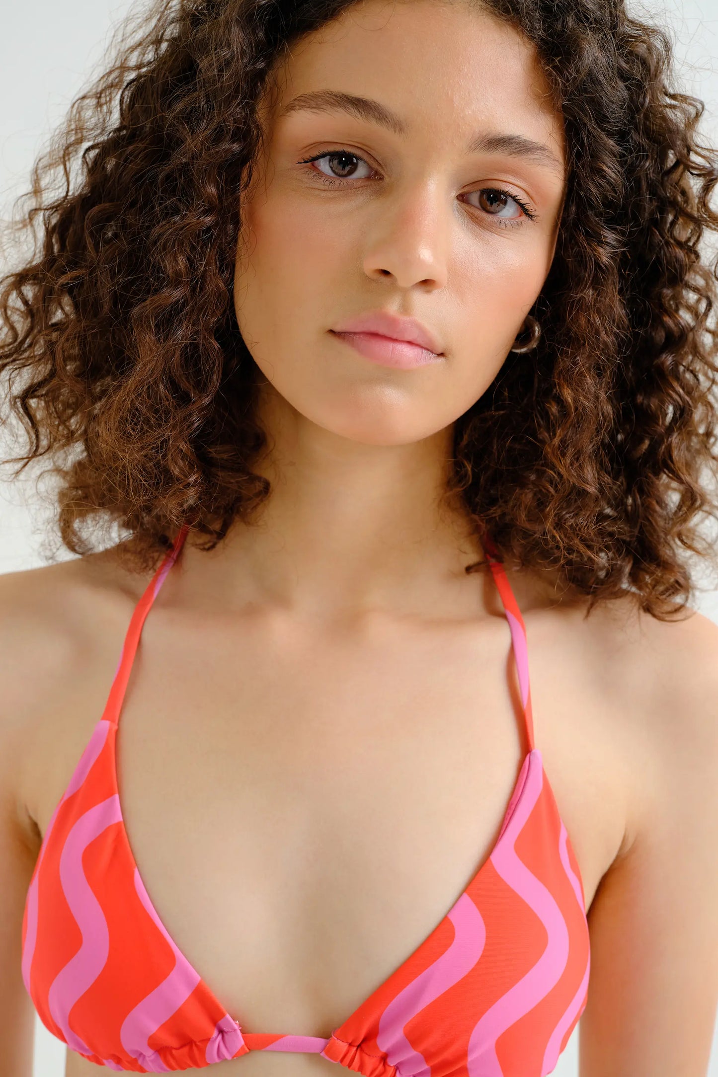 Top bikini triangular estampado Wave Red & Pink