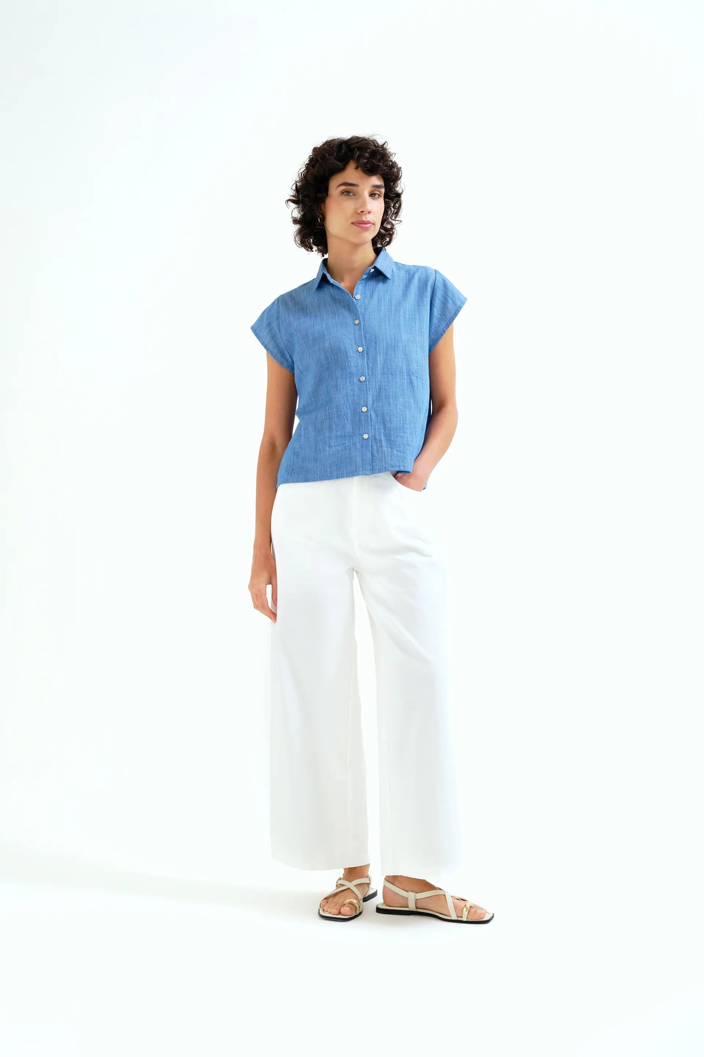 100% cotton chambray light blue short sleeve shirt