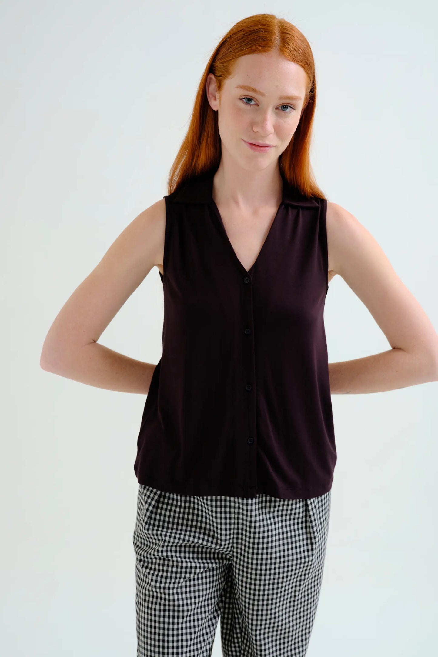 camicia nera di base