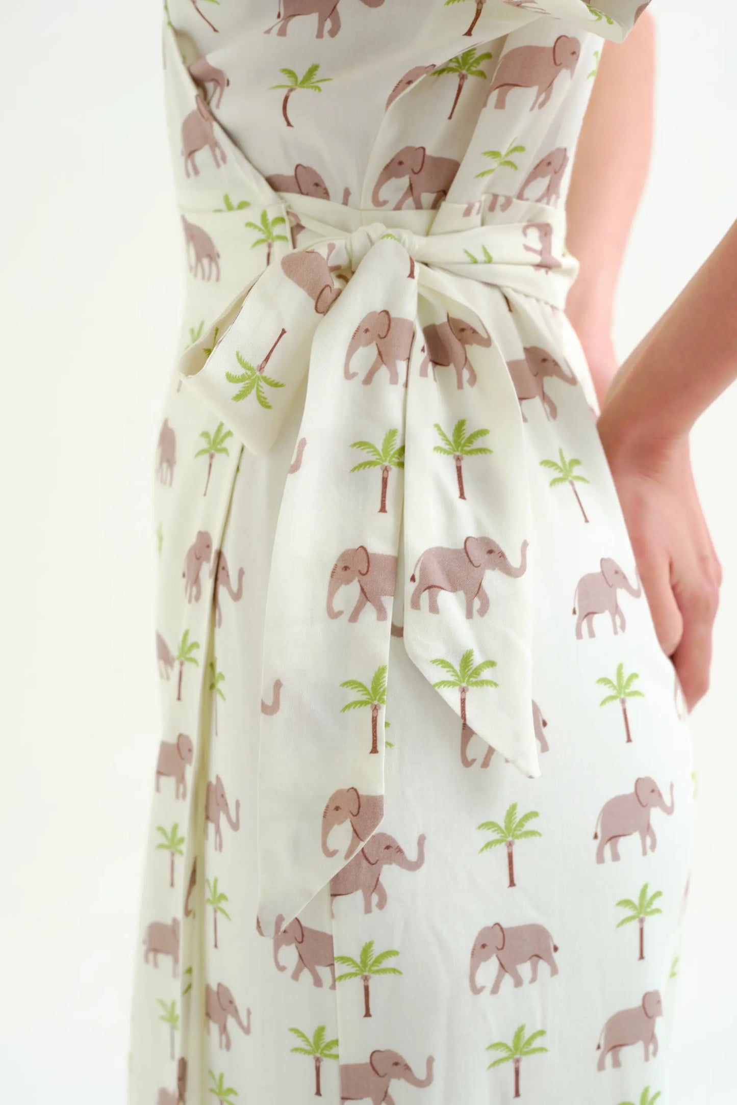 Elephant print LENZING™ ECOVERO™ midi dress