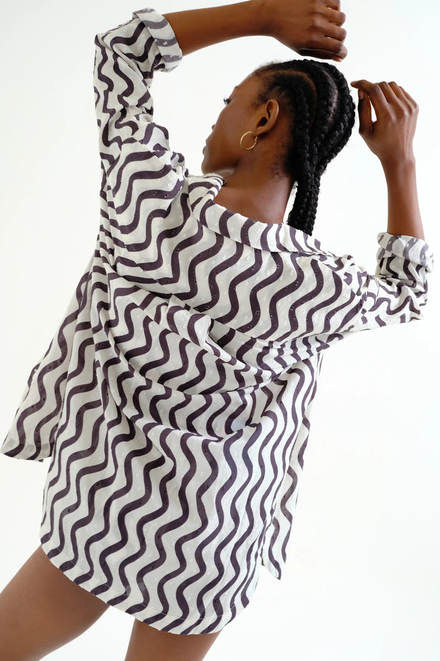 Camisa playera con estampado Wave Black & White