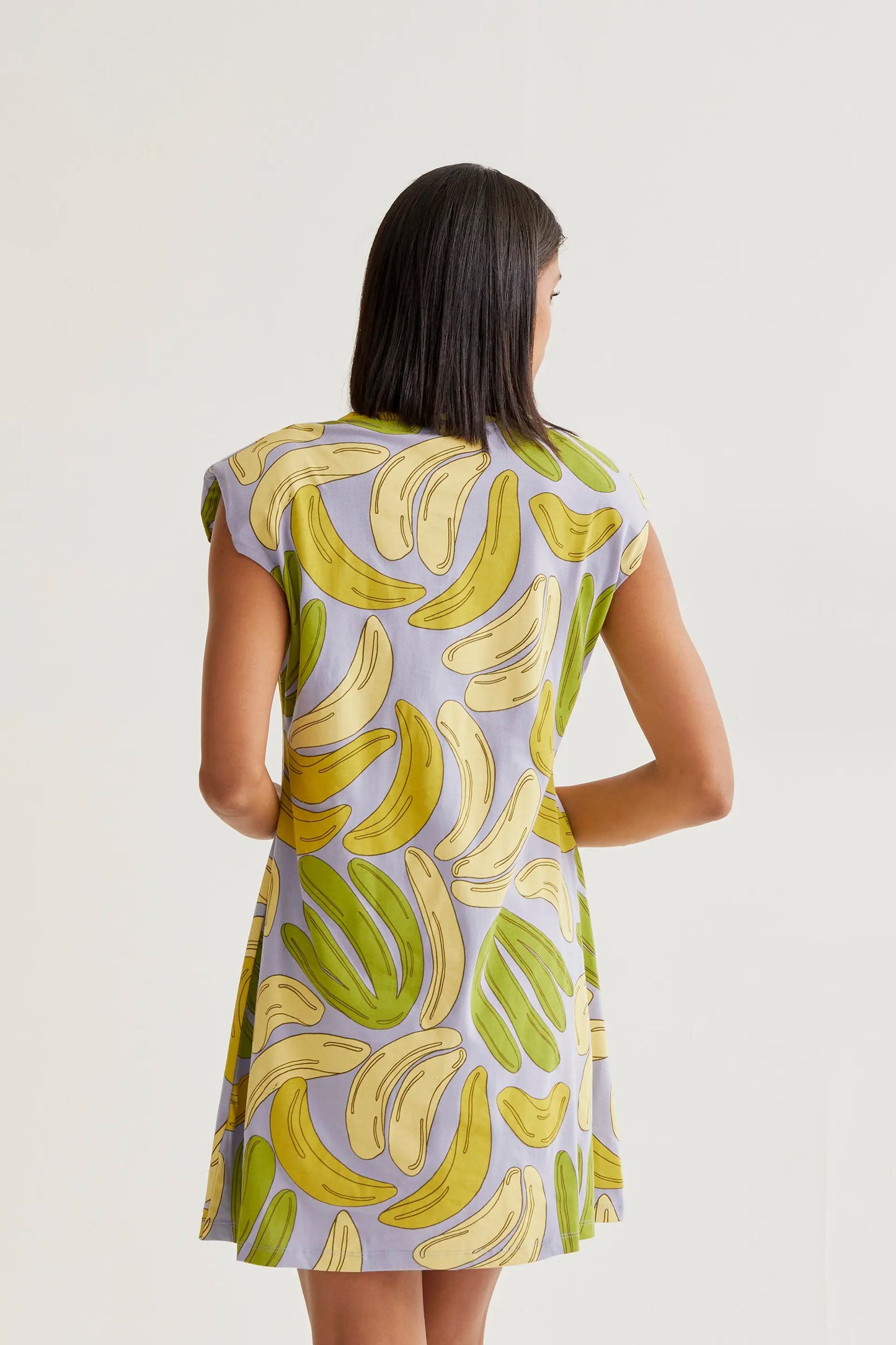 Vestido corto con estampado Guineo