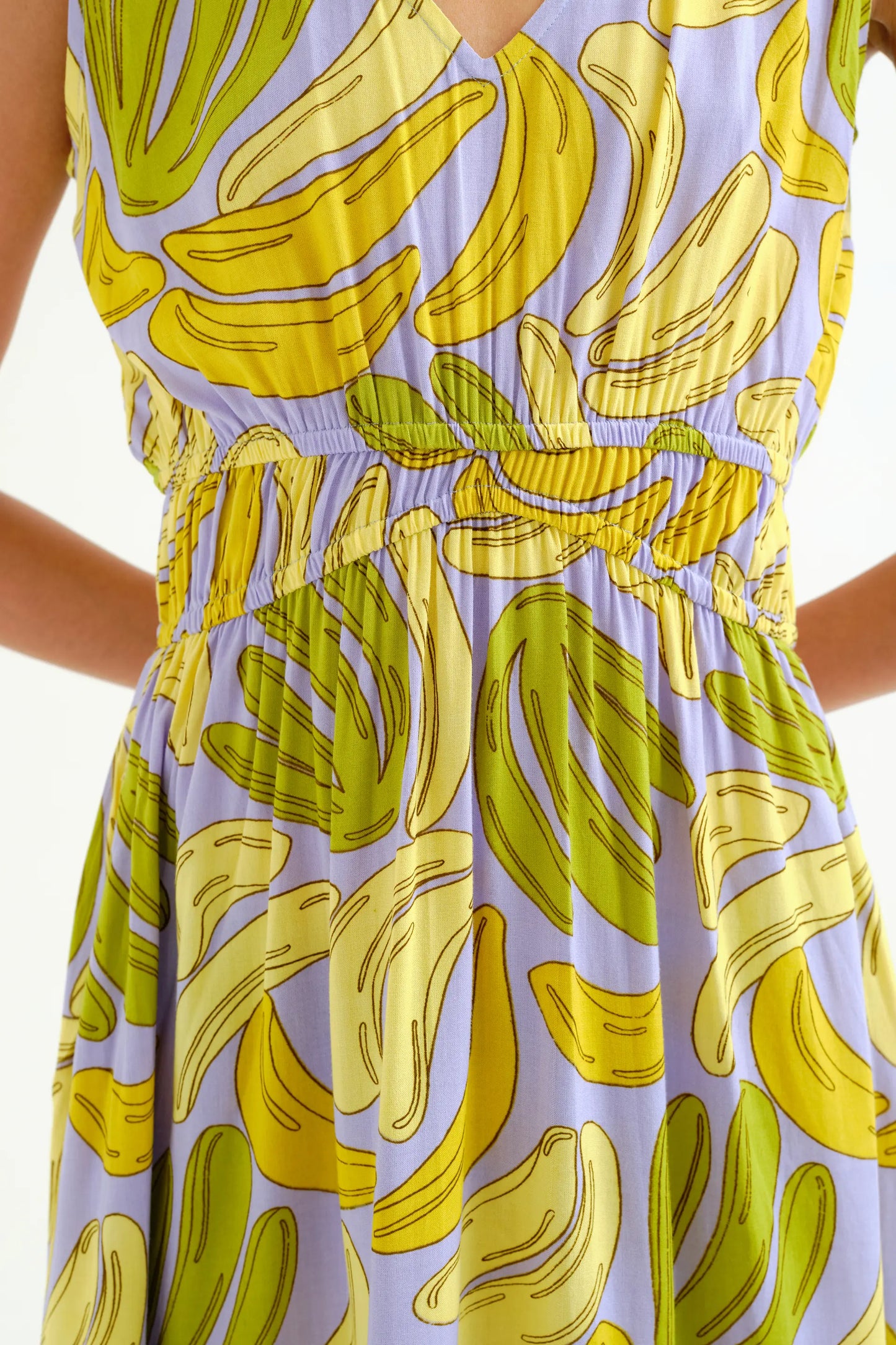 Vestido midi con estampado Guineo