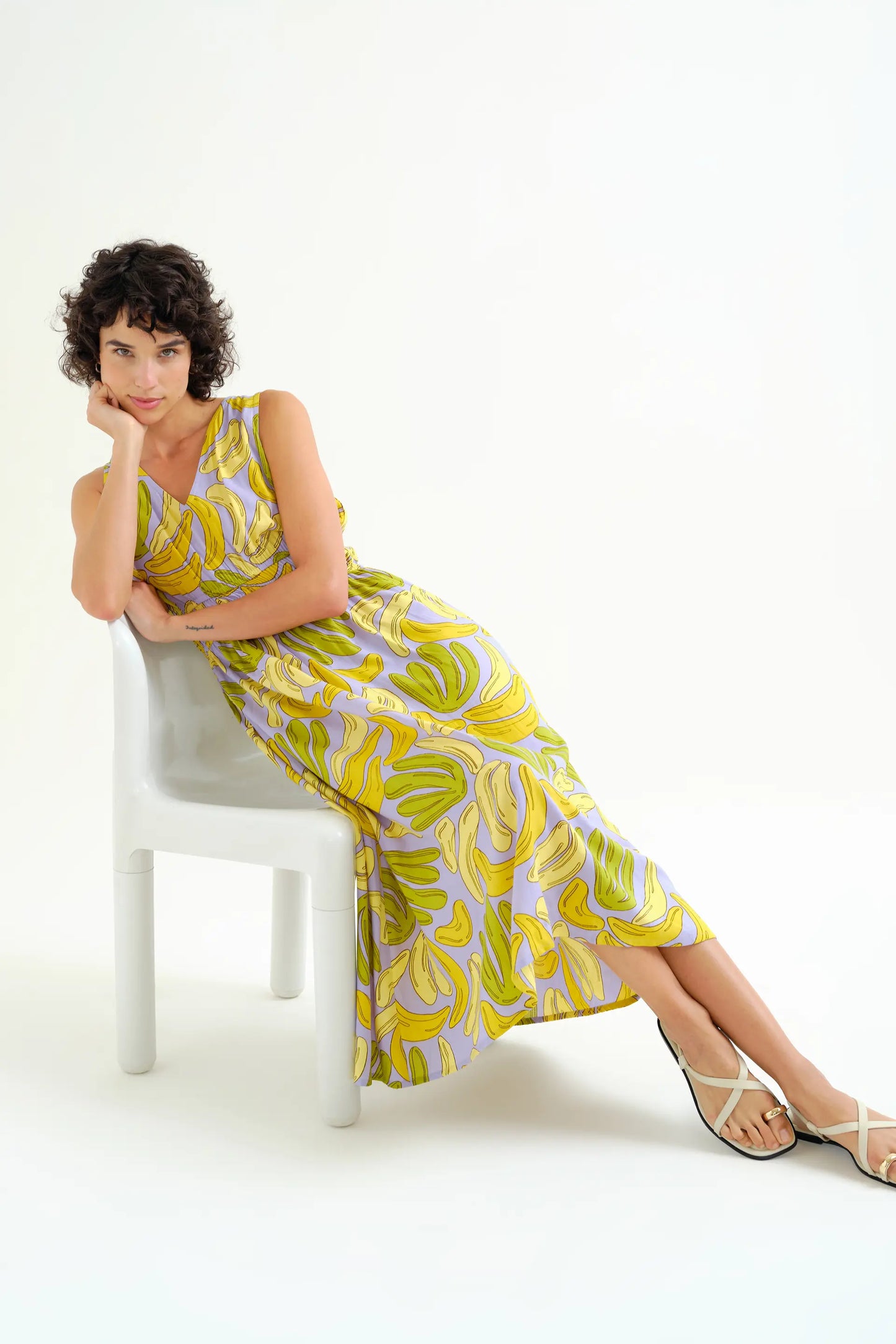 Vestido midi con estampado Guineo