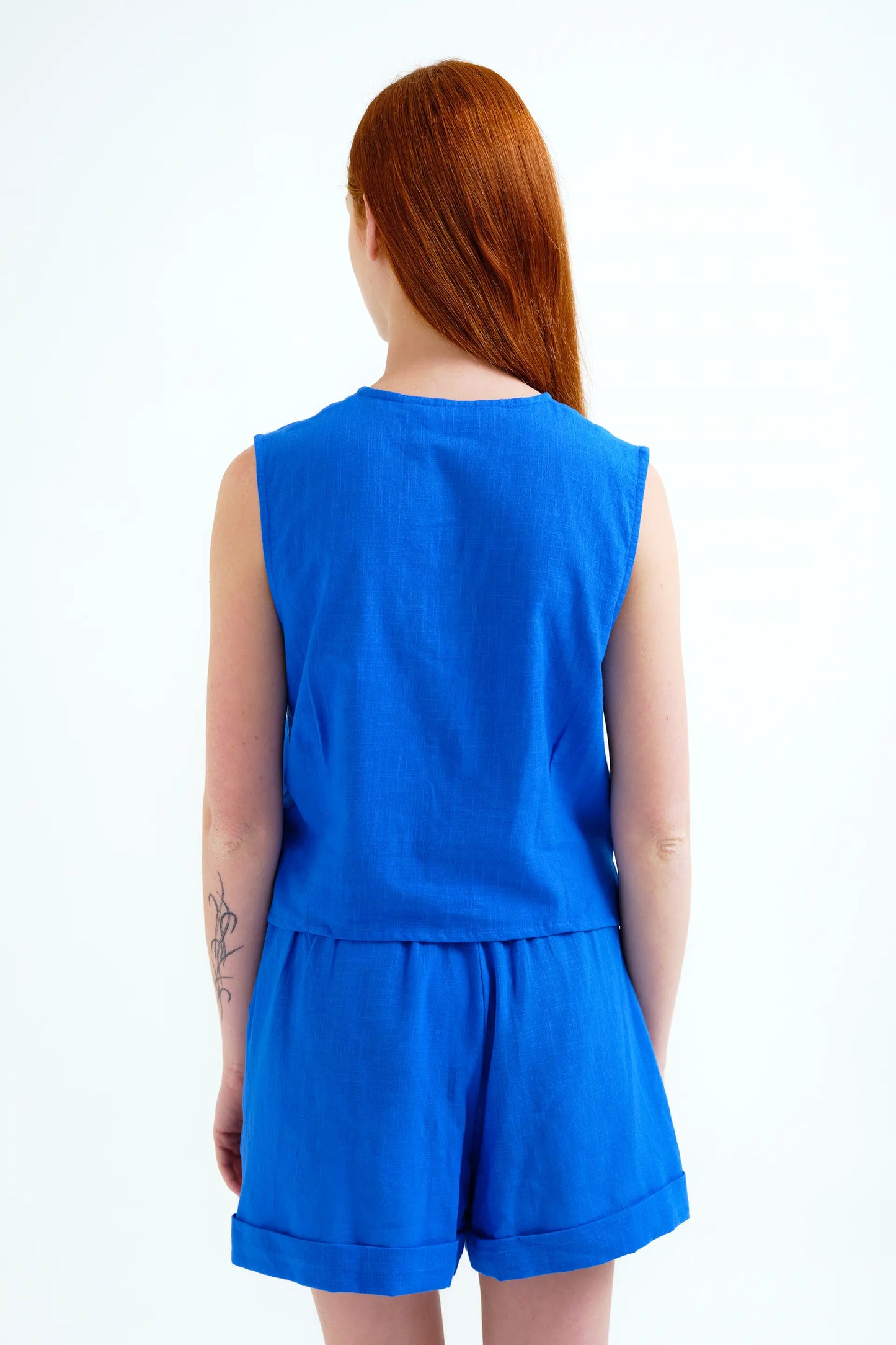 Top blu navy in 100% cotone con applicazione a stella