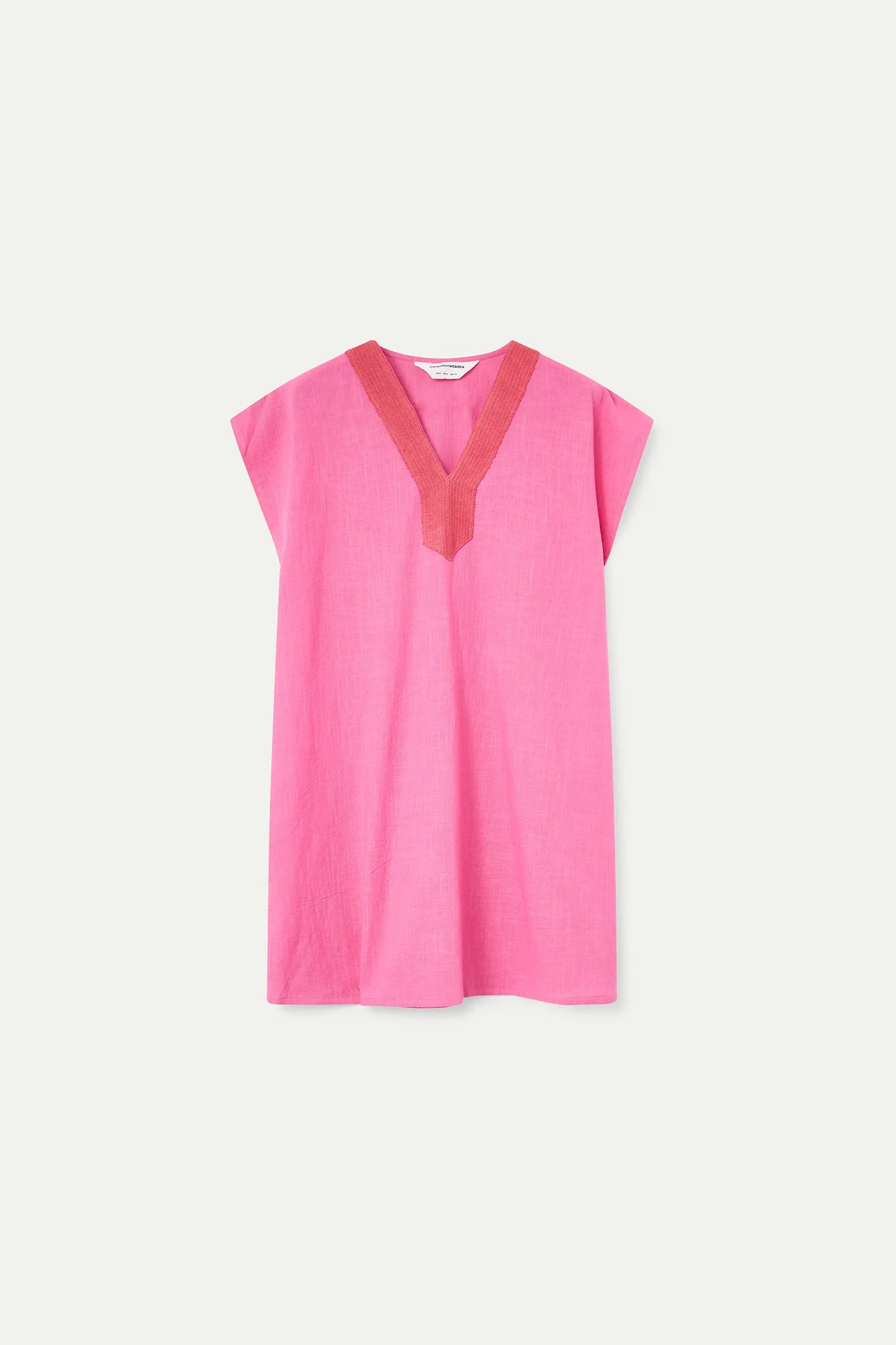 Caftano corto rosa con scollatura fucsia