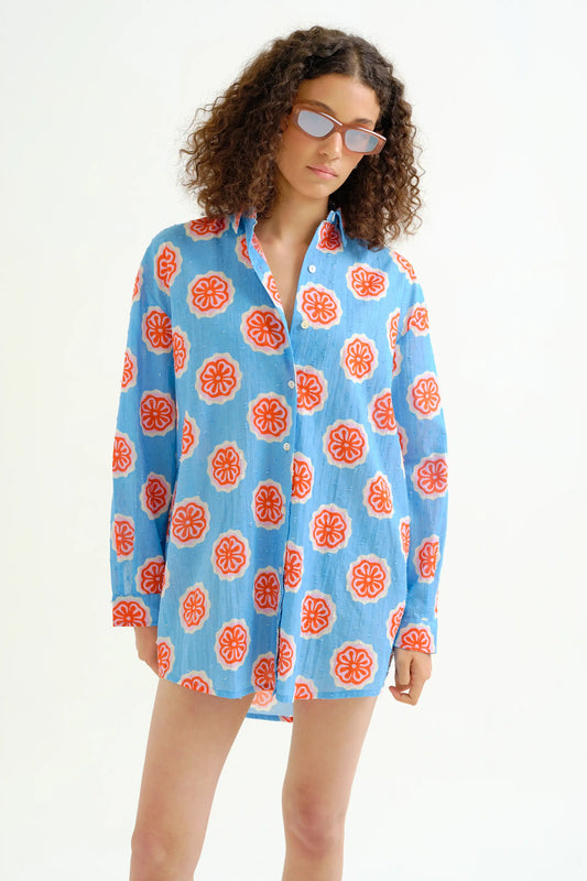 Camisa playera con estampado Red bloom flowers