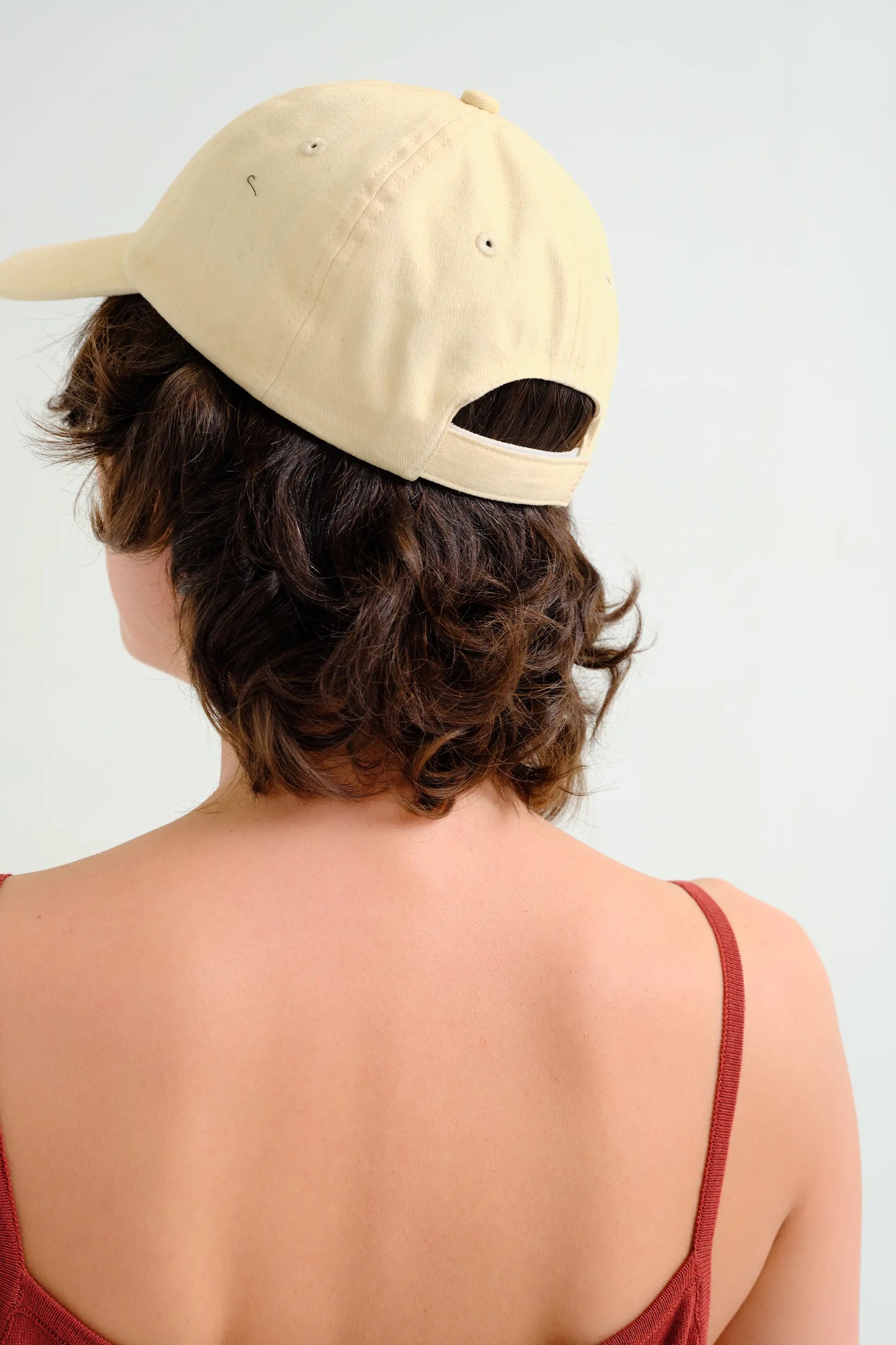 Beige cap with red elephant embroidery