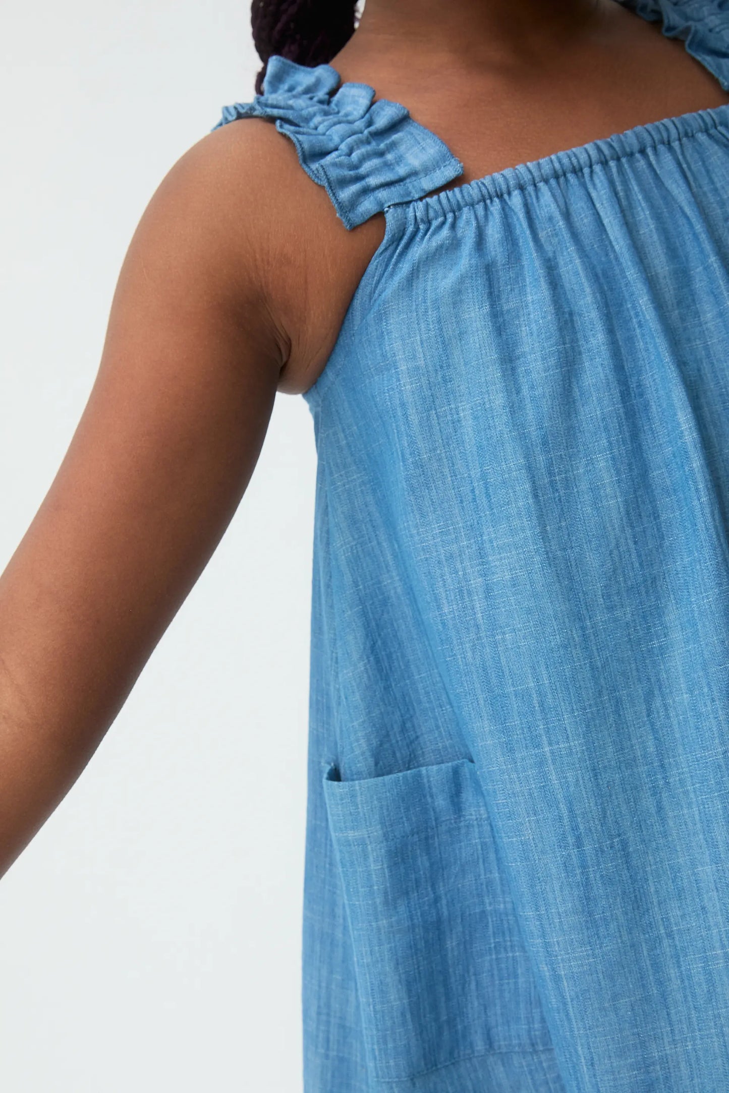 Vestido corto de niña 100% algodón Chambray