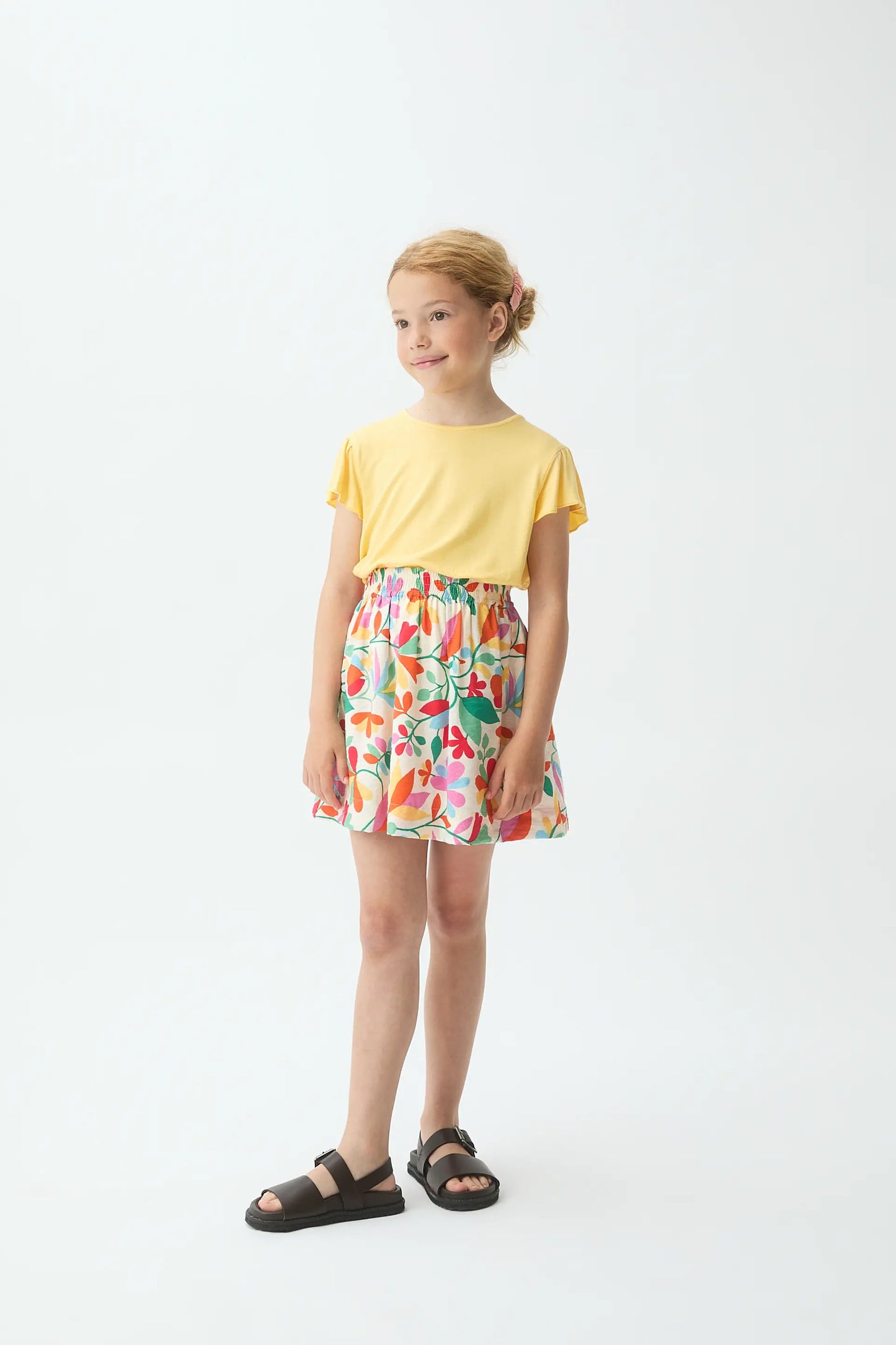 Camiseta de niña manga corta amarilla