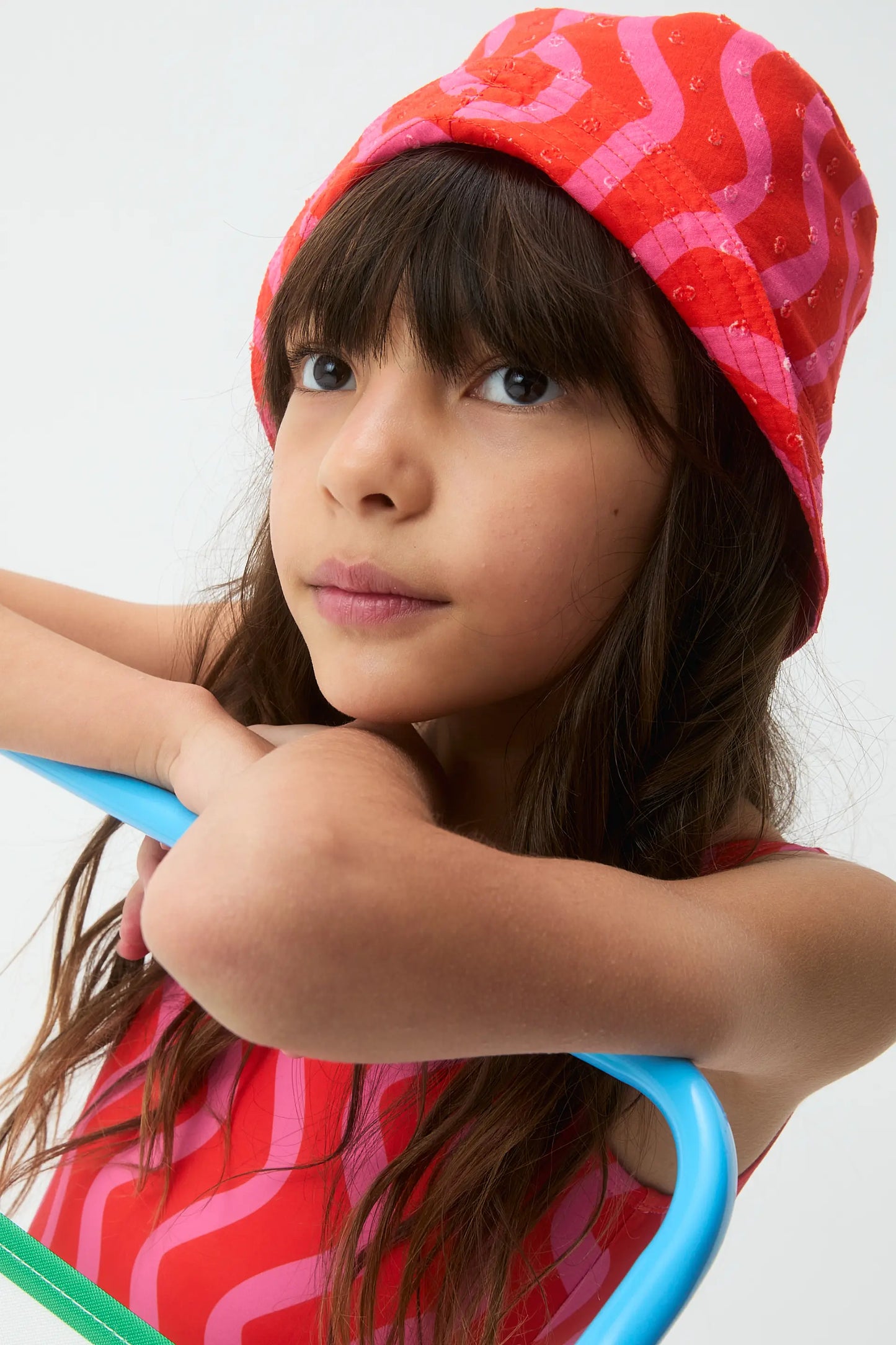 Cappello da bambina con stampa Wave Red &amp; Pink