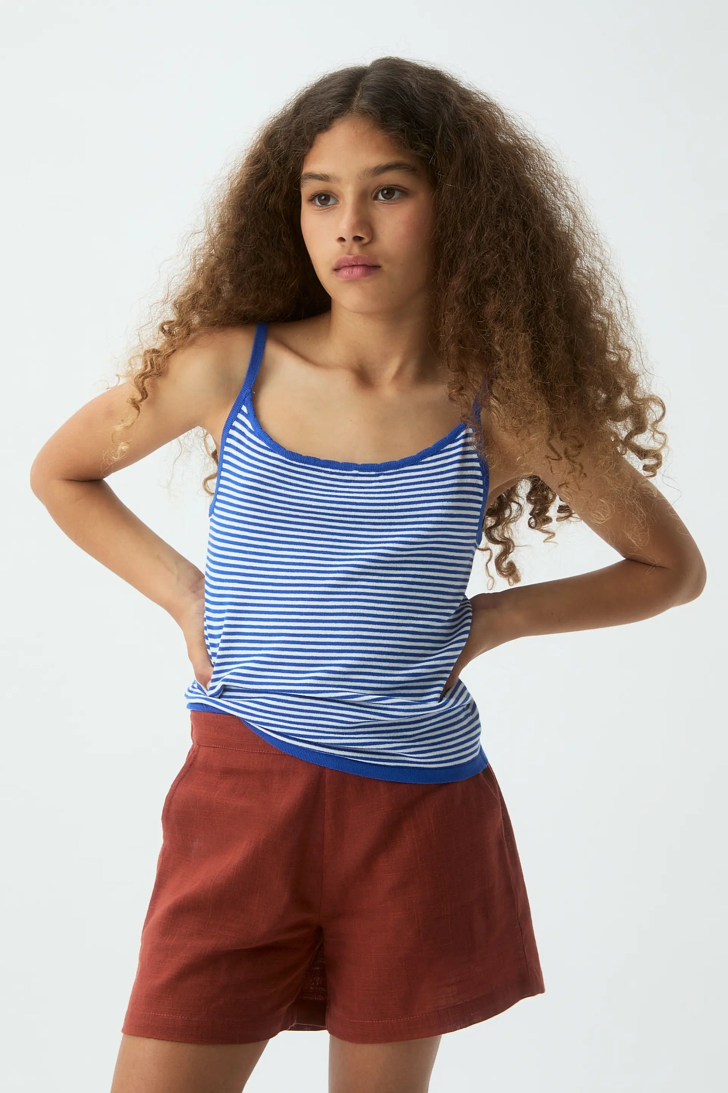 Shorts de niña 100% algodón marrón