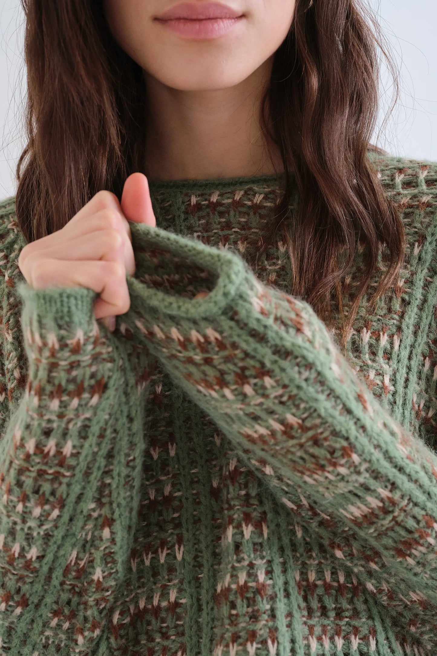 Jersey punto verde con detalles bordados