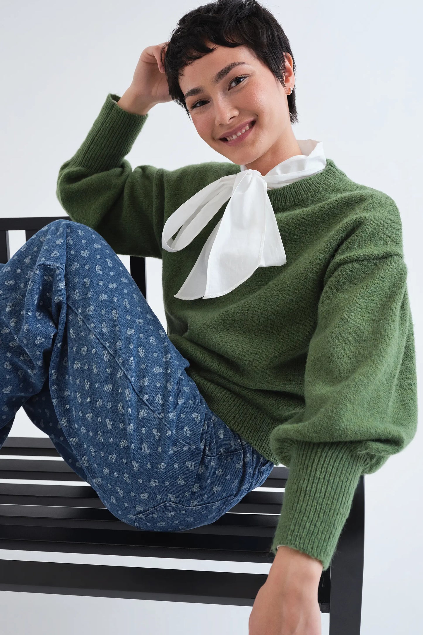 Basic green long-sleeved knit sweater