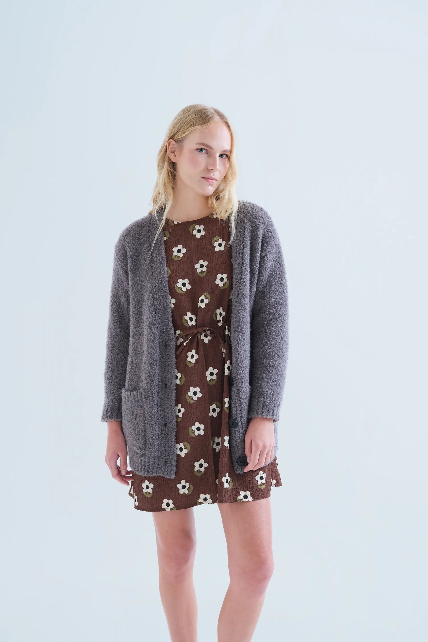 Cardigan a trama grigio scuro
