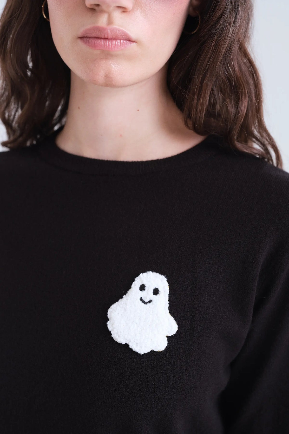 Jersey punto negro con detalle de fantasma Boo