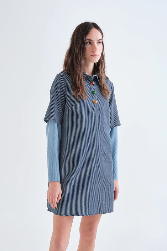 Vestido corto vaquero con rayas azul y blanco