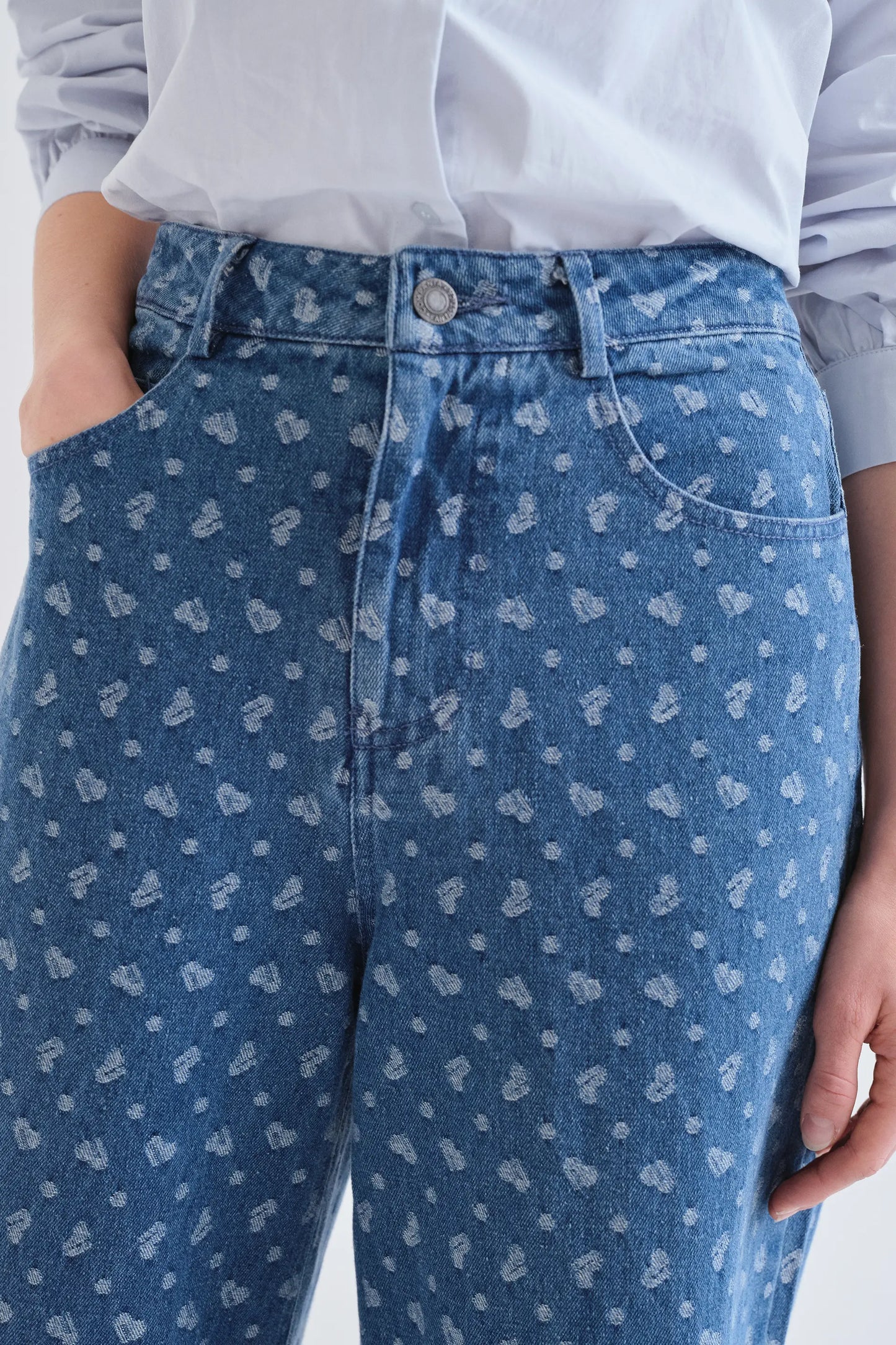 Heart-print denim pants