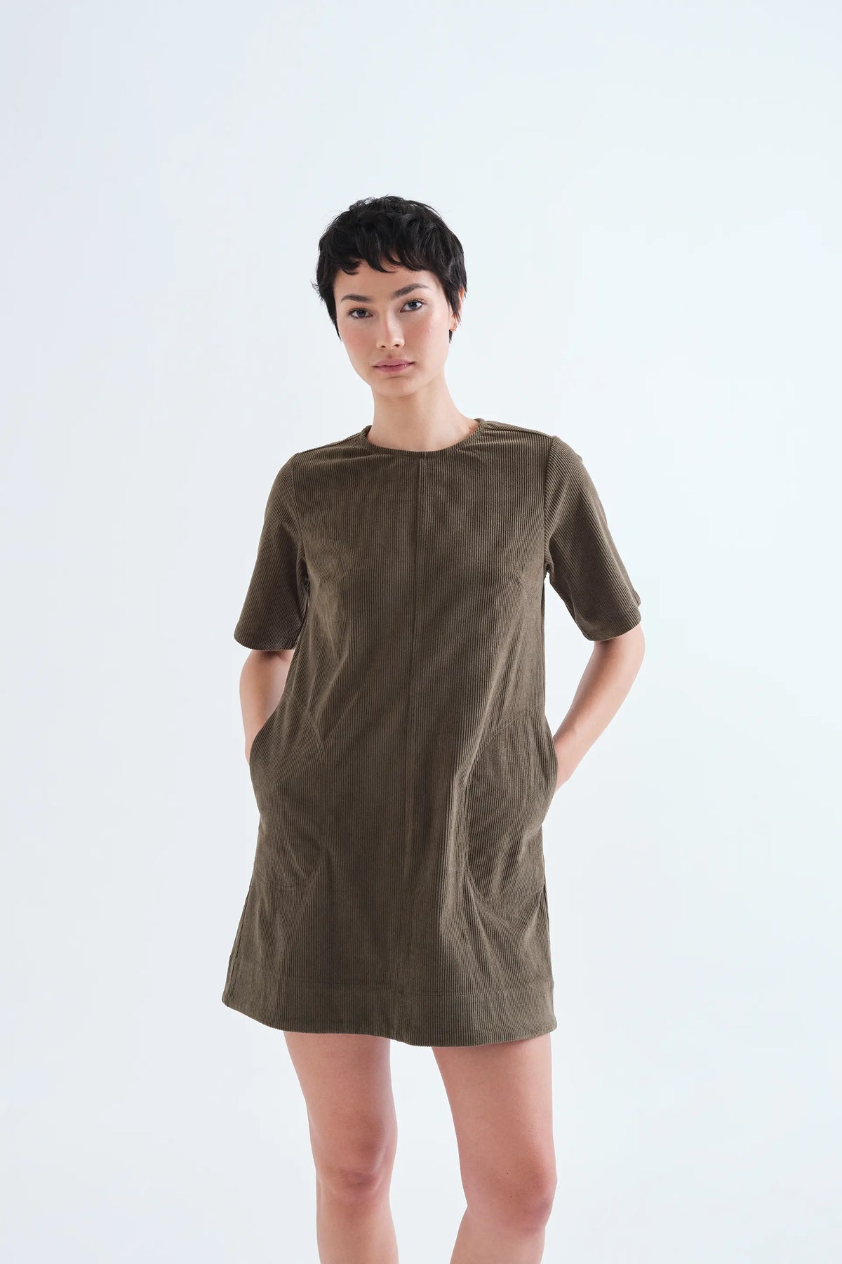 Vestido de pana verde oscuro