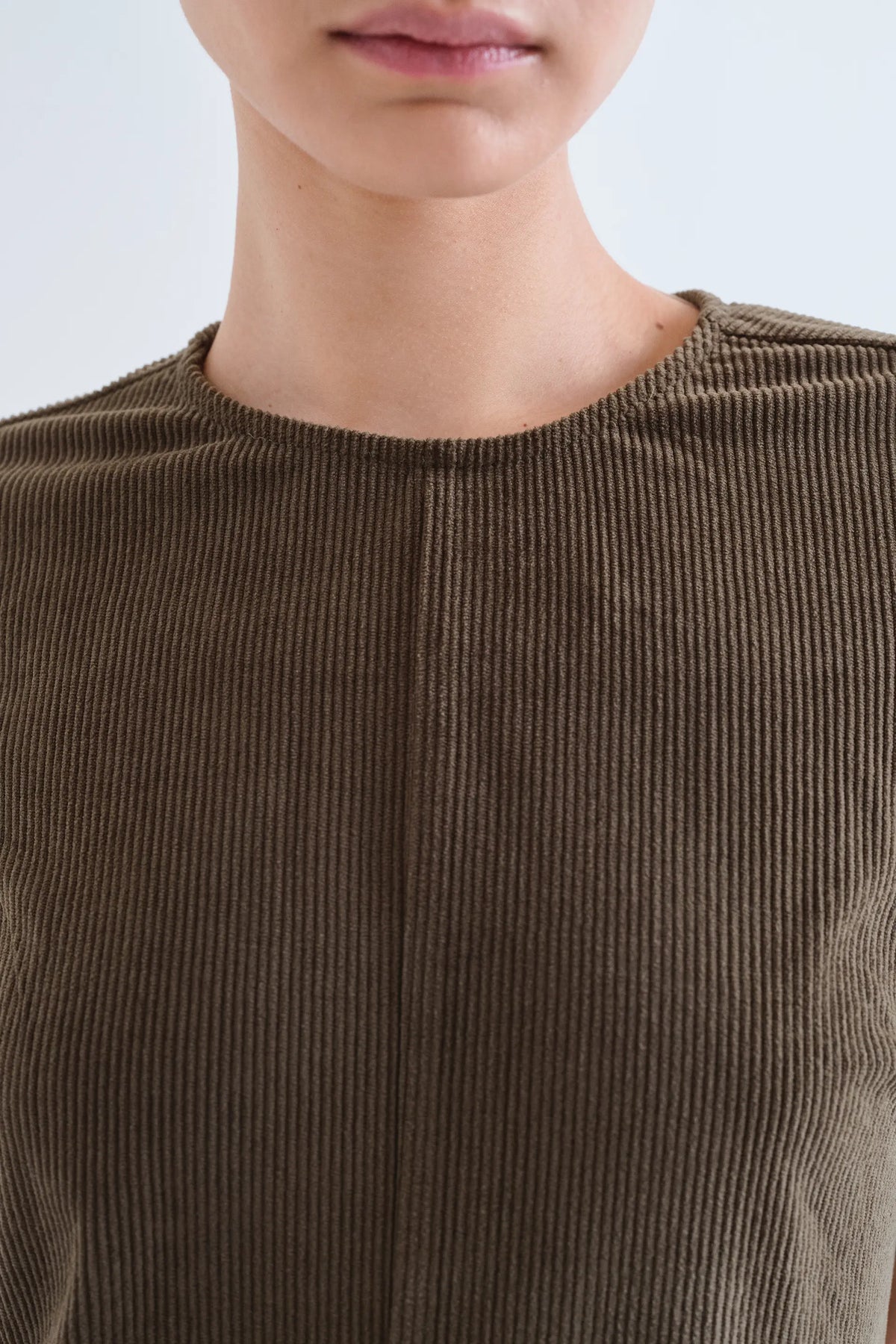 Vestido de pana verde oscuro