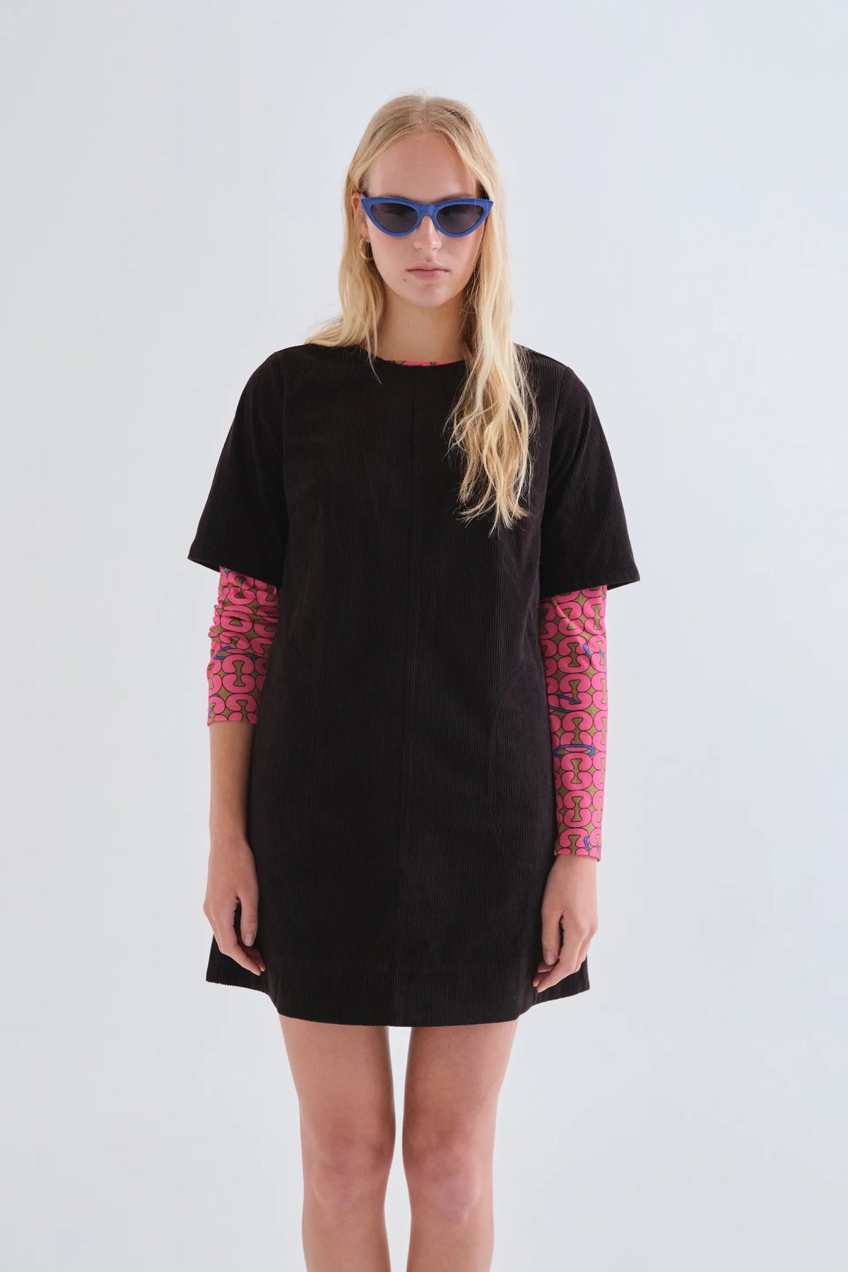 Vestido de pana negro
